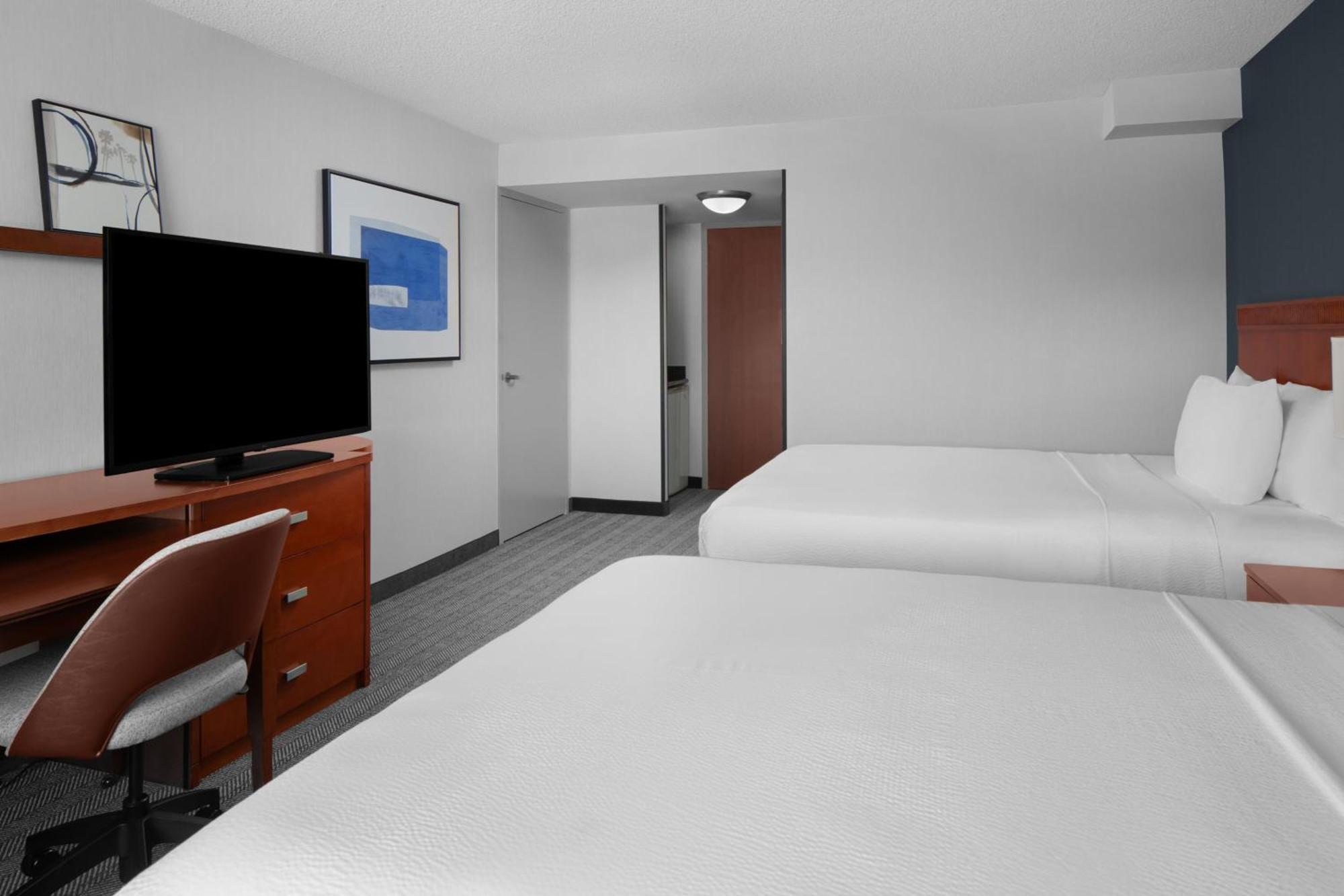 Courtyard By Marriott Rancho Bernardo 3*