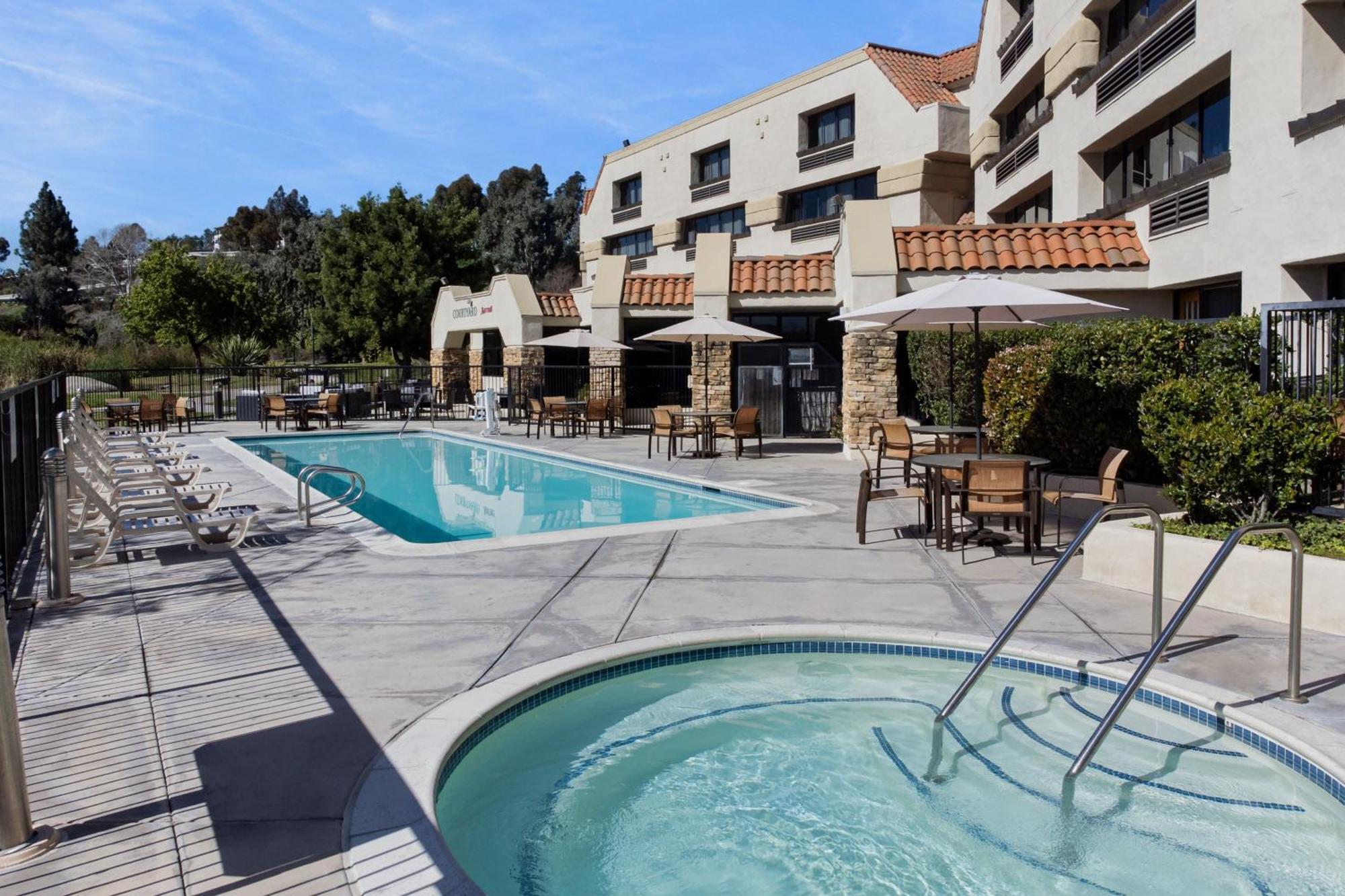Courtyard By Marriott Rancho Bernardo Hotel 3*
