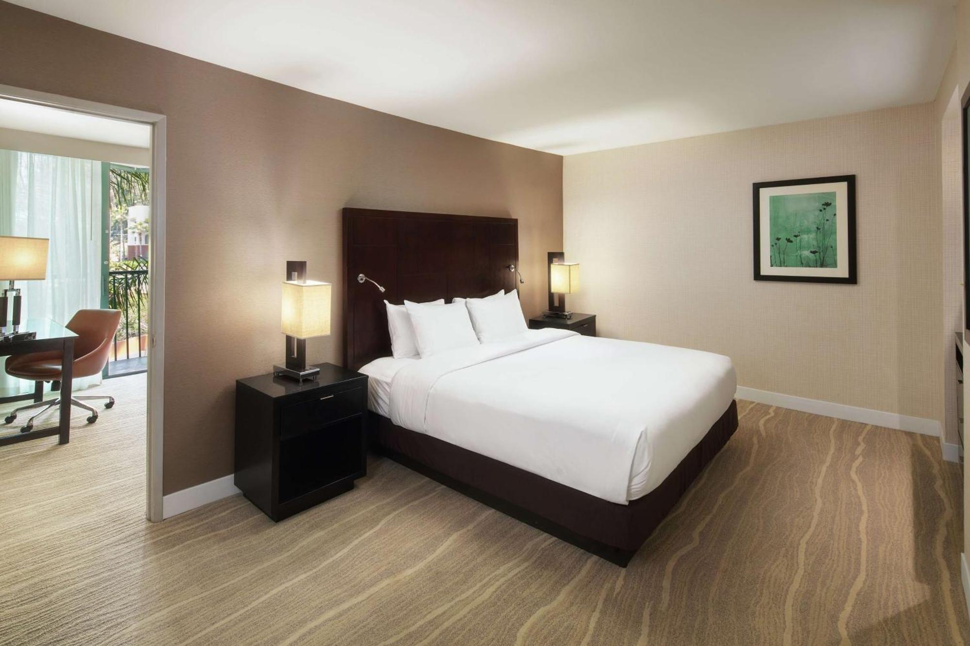 Hotel Doubletree By Hilton Circle