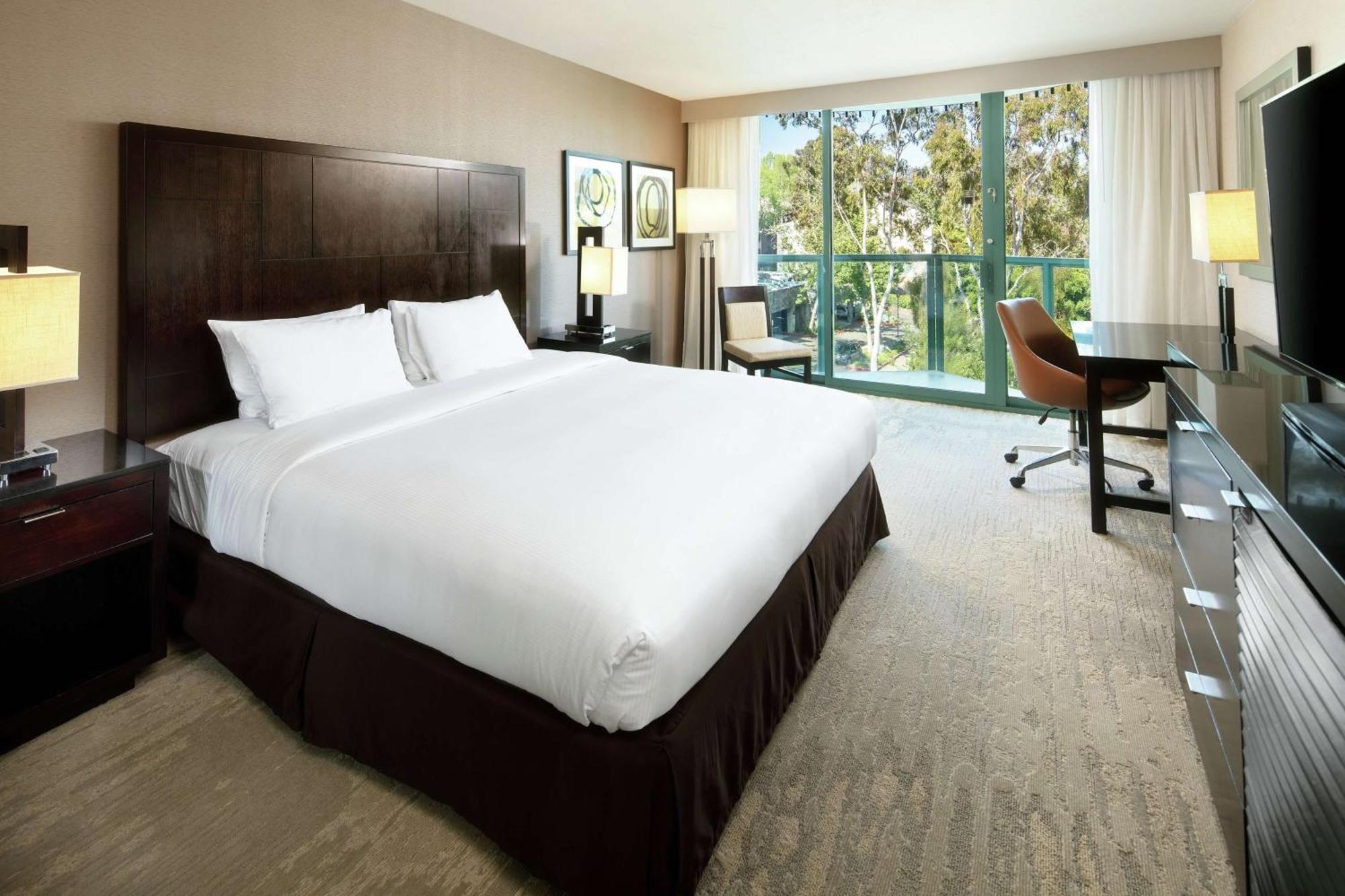 Doubletree By Hilton Circle 3*