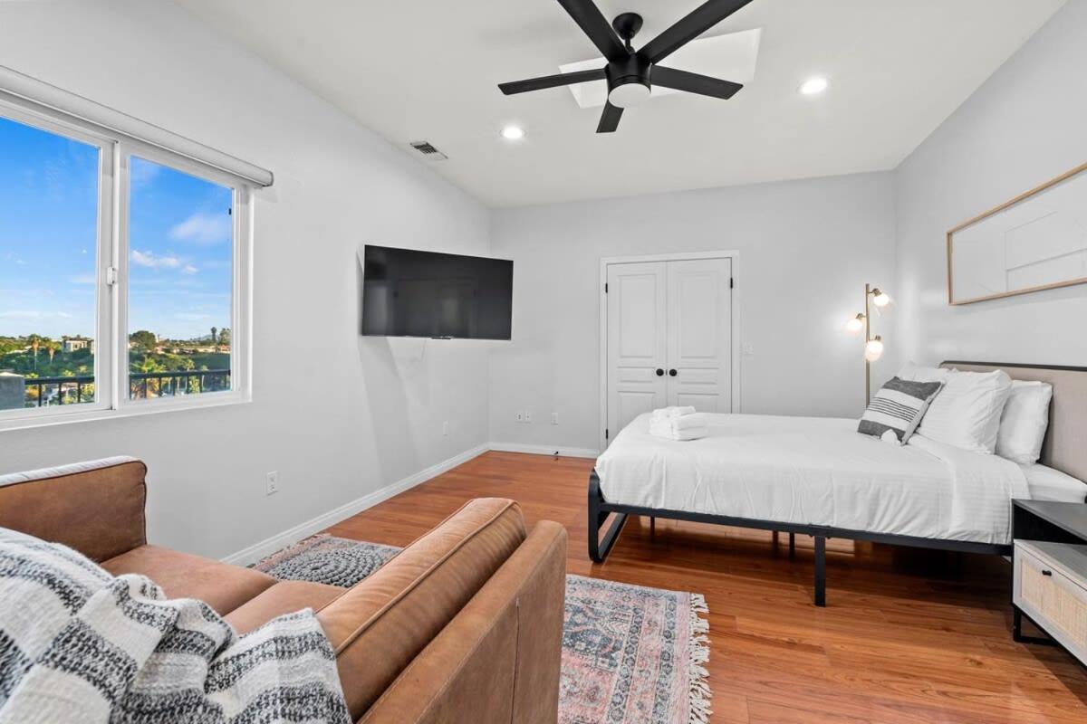 Holiday home Ainsworth Oasis: The Family Retreat Starts Here *