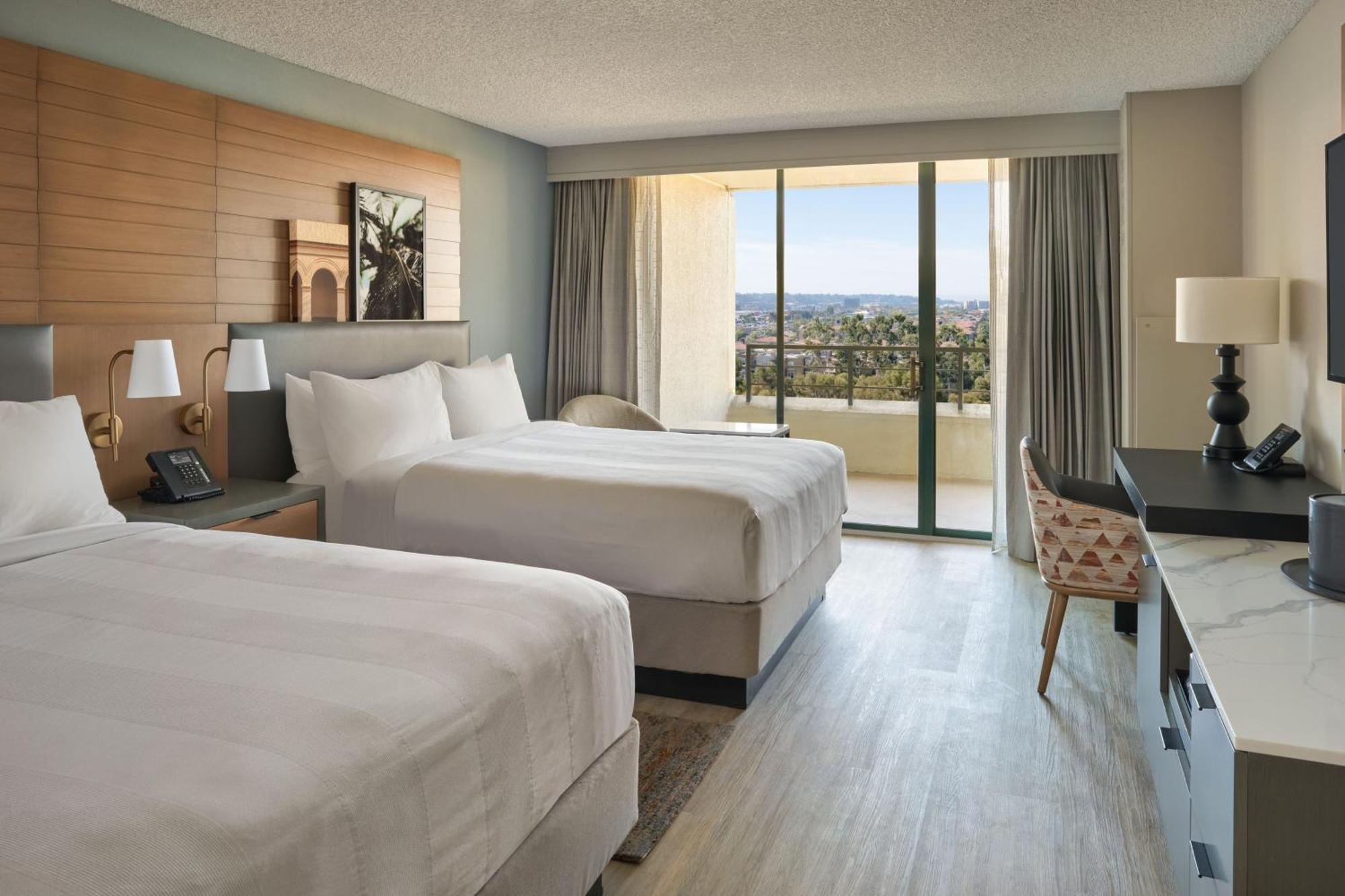 Hotel Marriott Mission Valley 3*