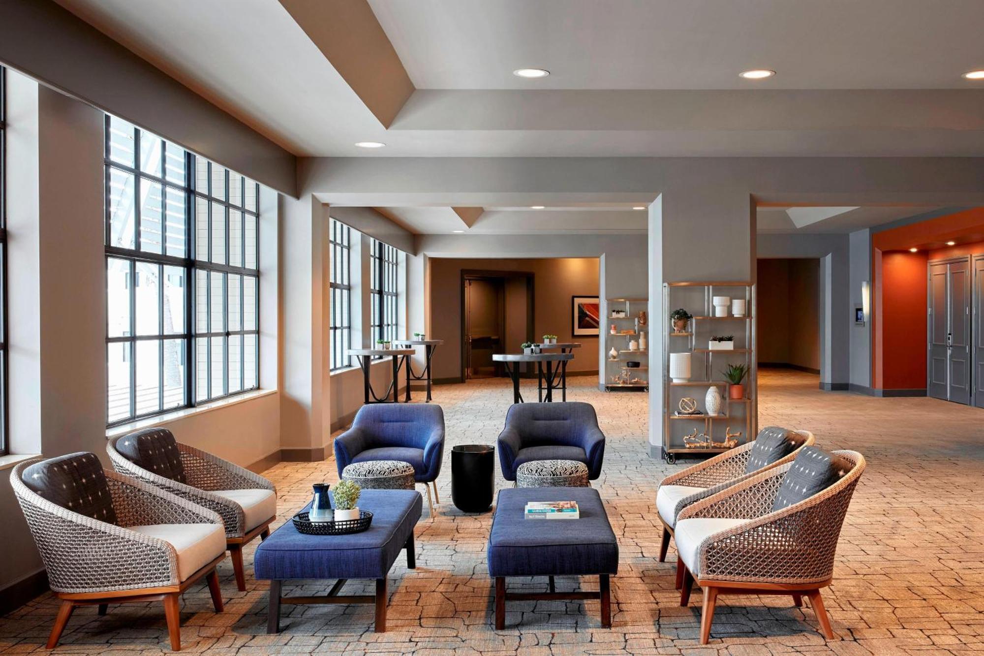 Coronado Island Marriott & Resort