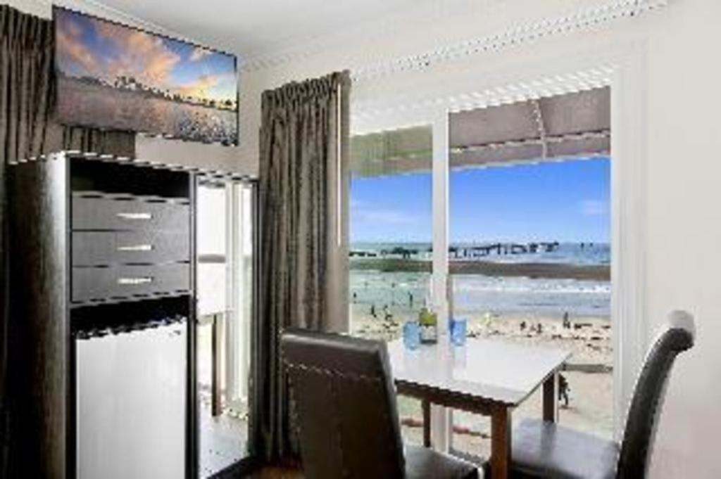Ocean Hotel 2*