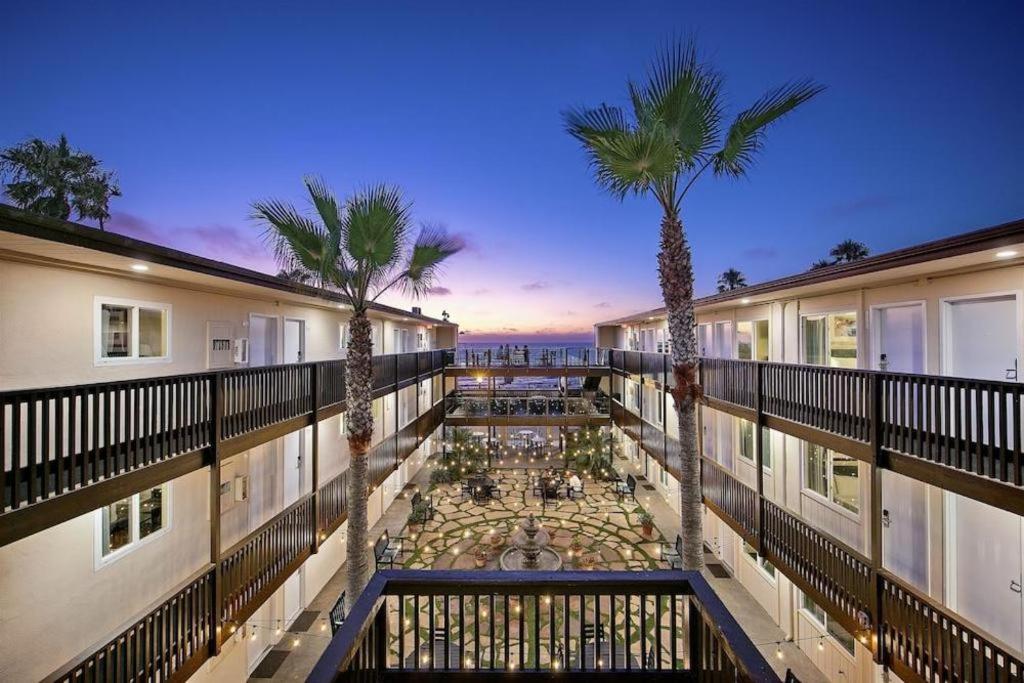 Ocean Hotel