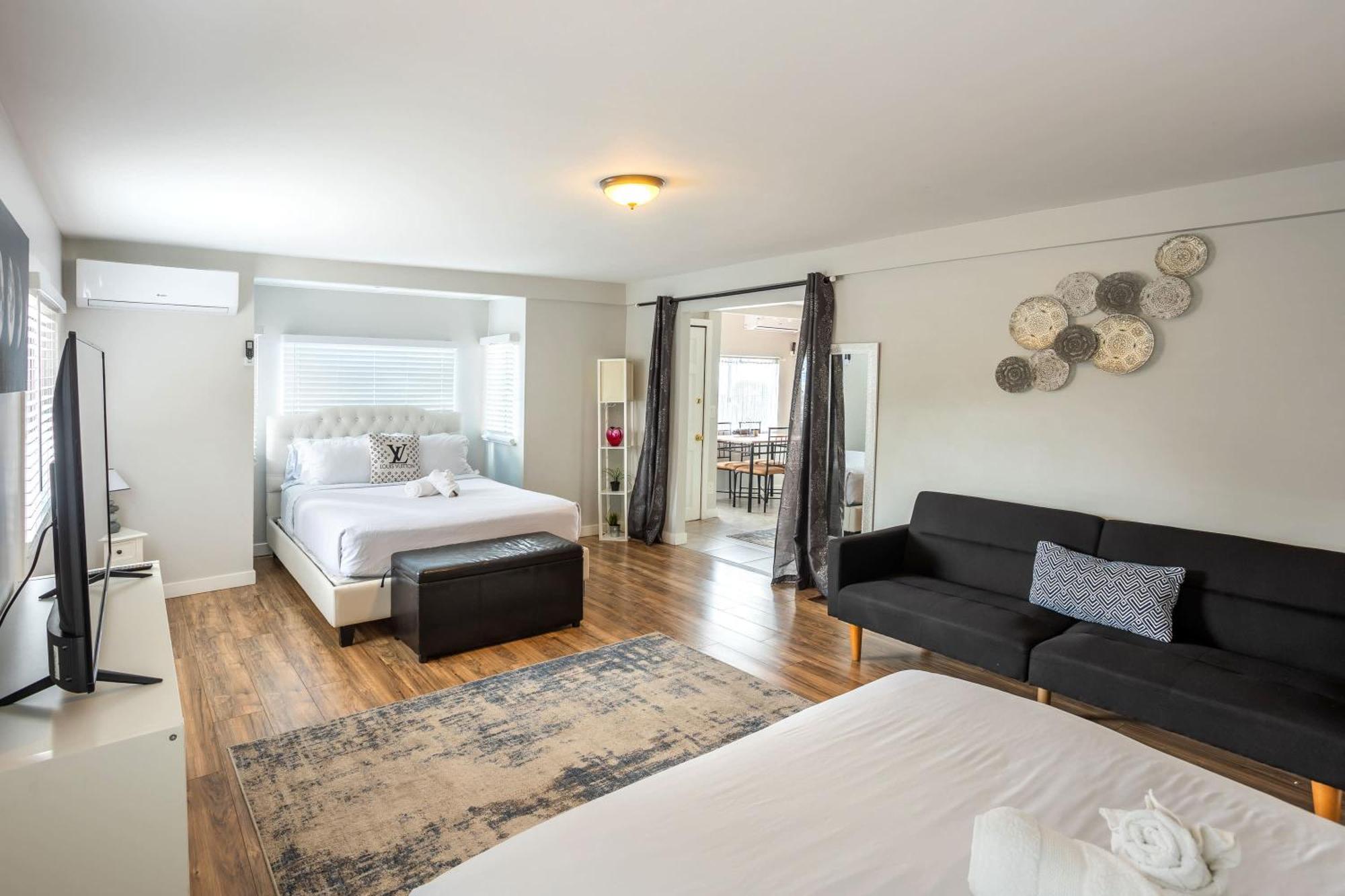 Big With Ocean View Max 6 Sleepers San Diego