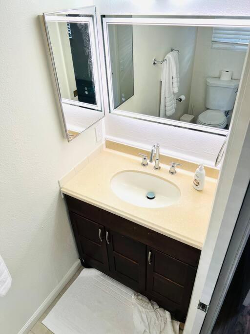 Pacific Pad Apartment