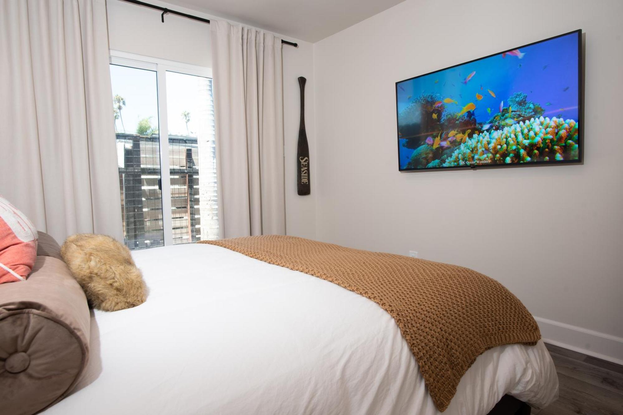 Modern Ocean San Diego