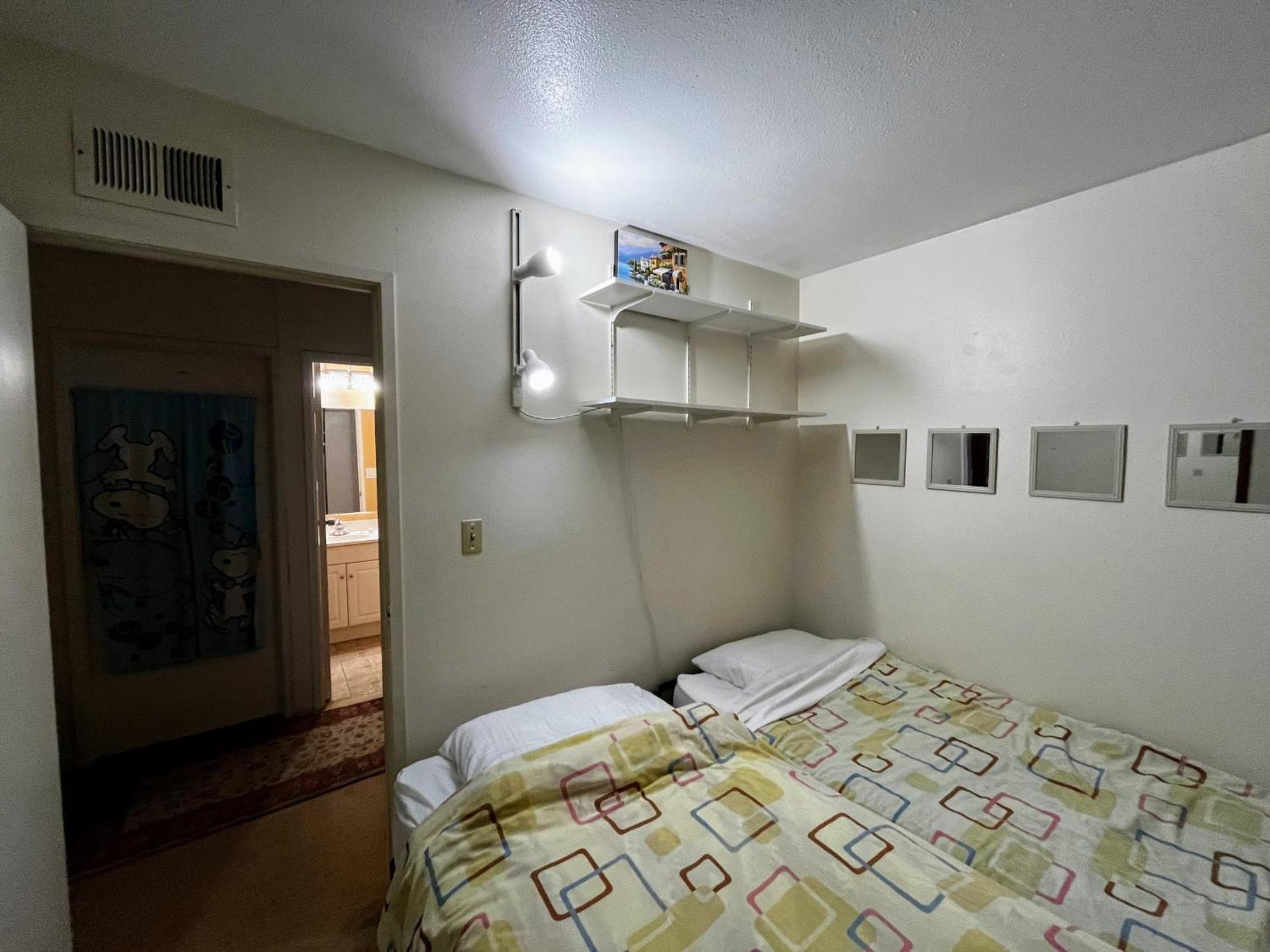 Homestay Affordable Private With Pool Access And Free Parking Near Zoo And Beaches San Diego