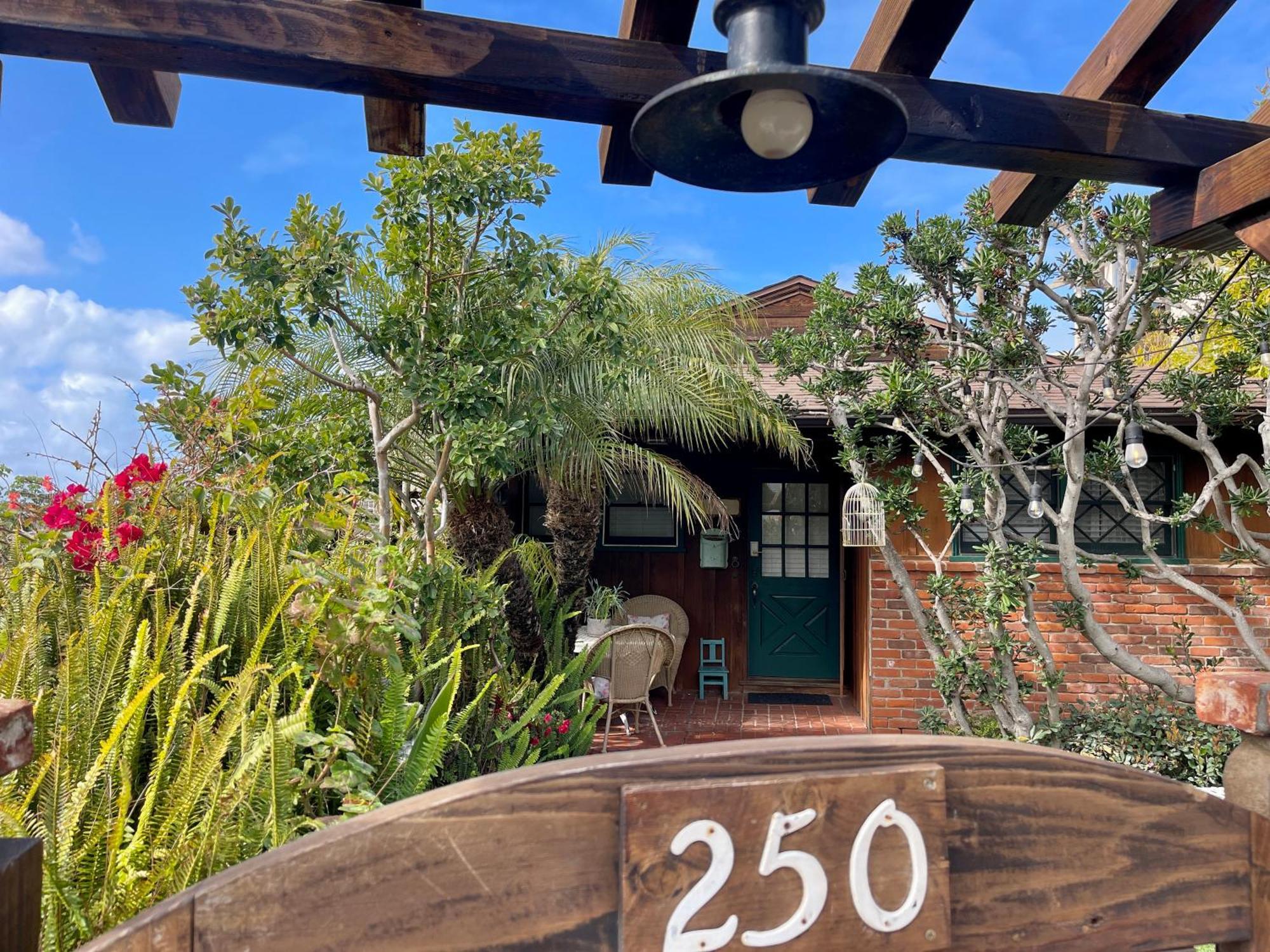Redwood Hollow 3* San Diego