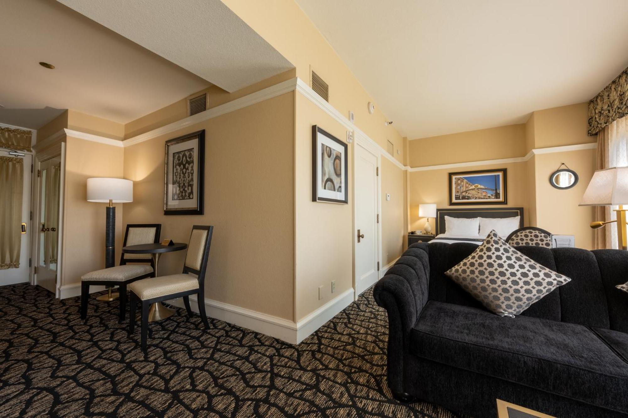 Hotel Gaslamp Plaza 4*