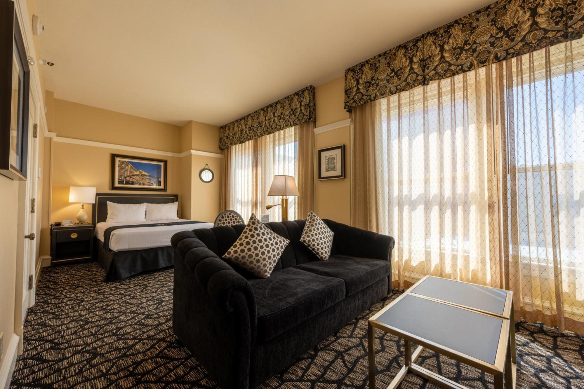 Hotel Gaslamp Plaza 4*