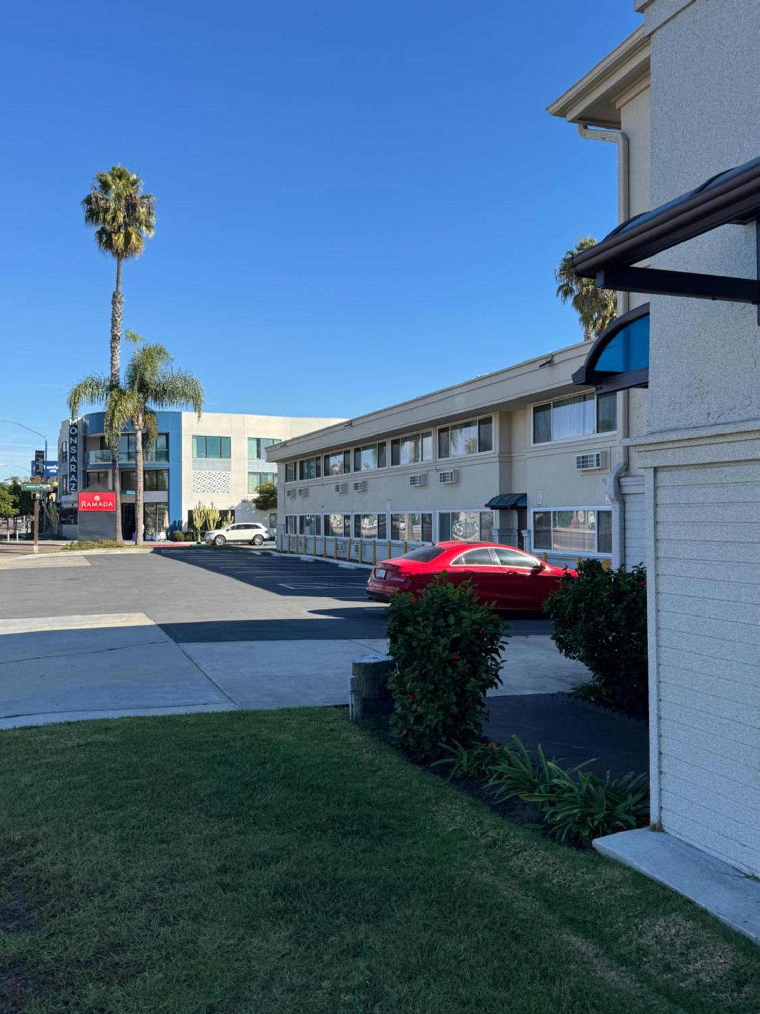 Ramada By Wyndham Airport San Diego