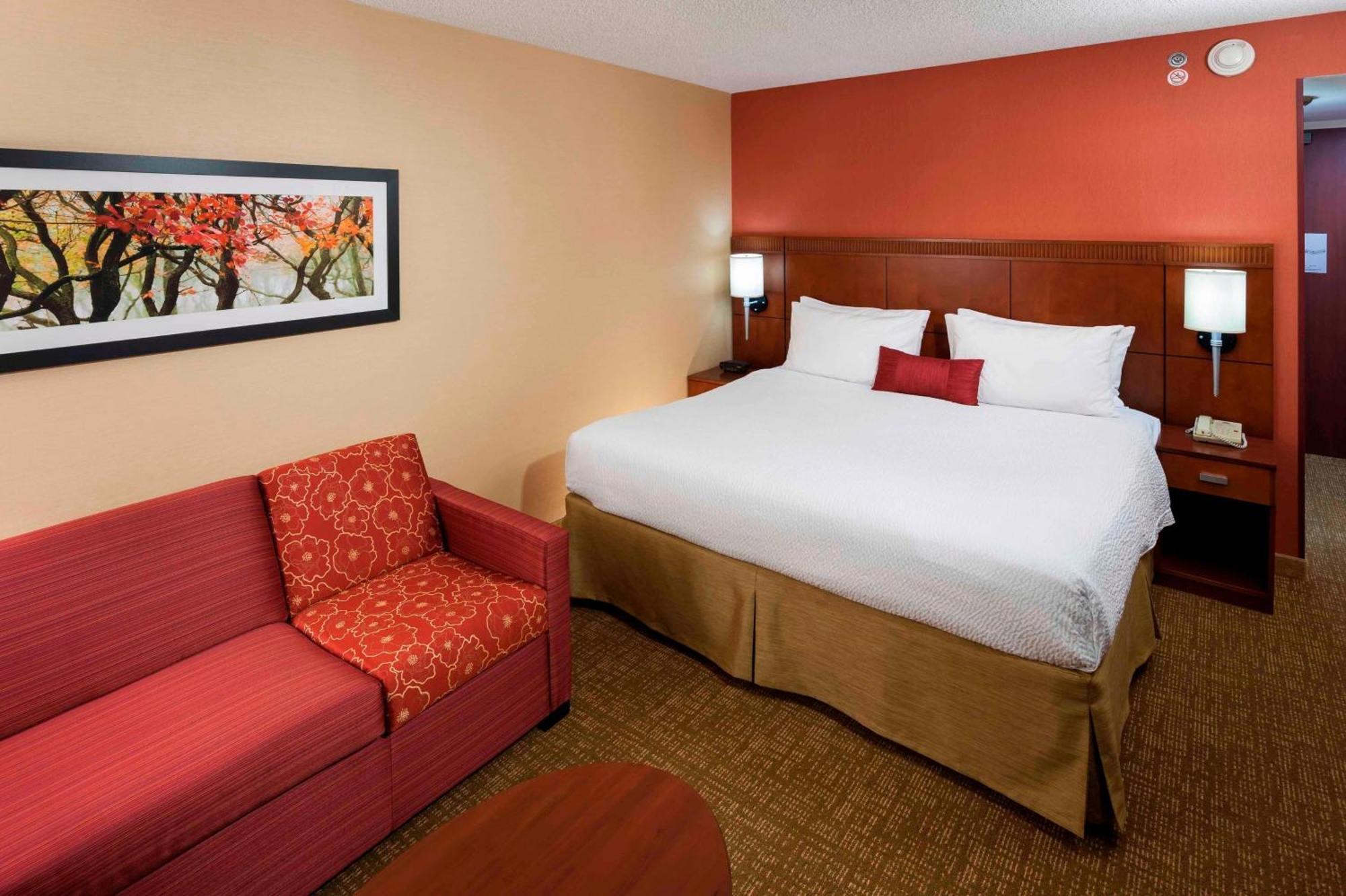 Courtyard By Marriott Rancho Bernardo Hotel