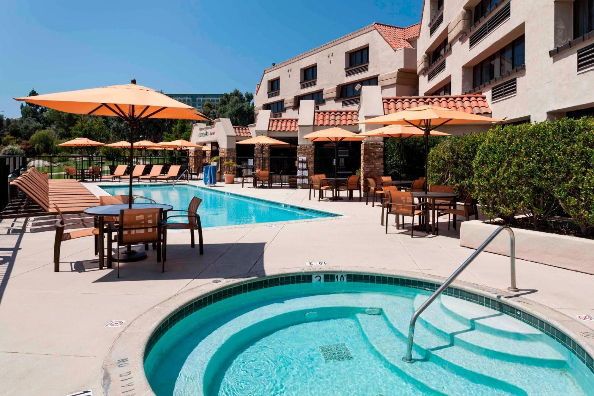Courtyard By Marriott Rancho Bernardo Hotel