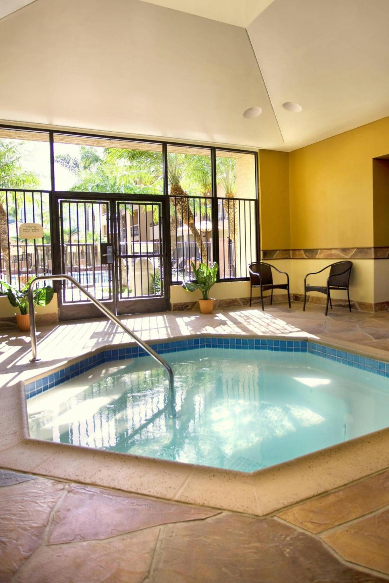 Courtyard By Marriott Sorrento Valley