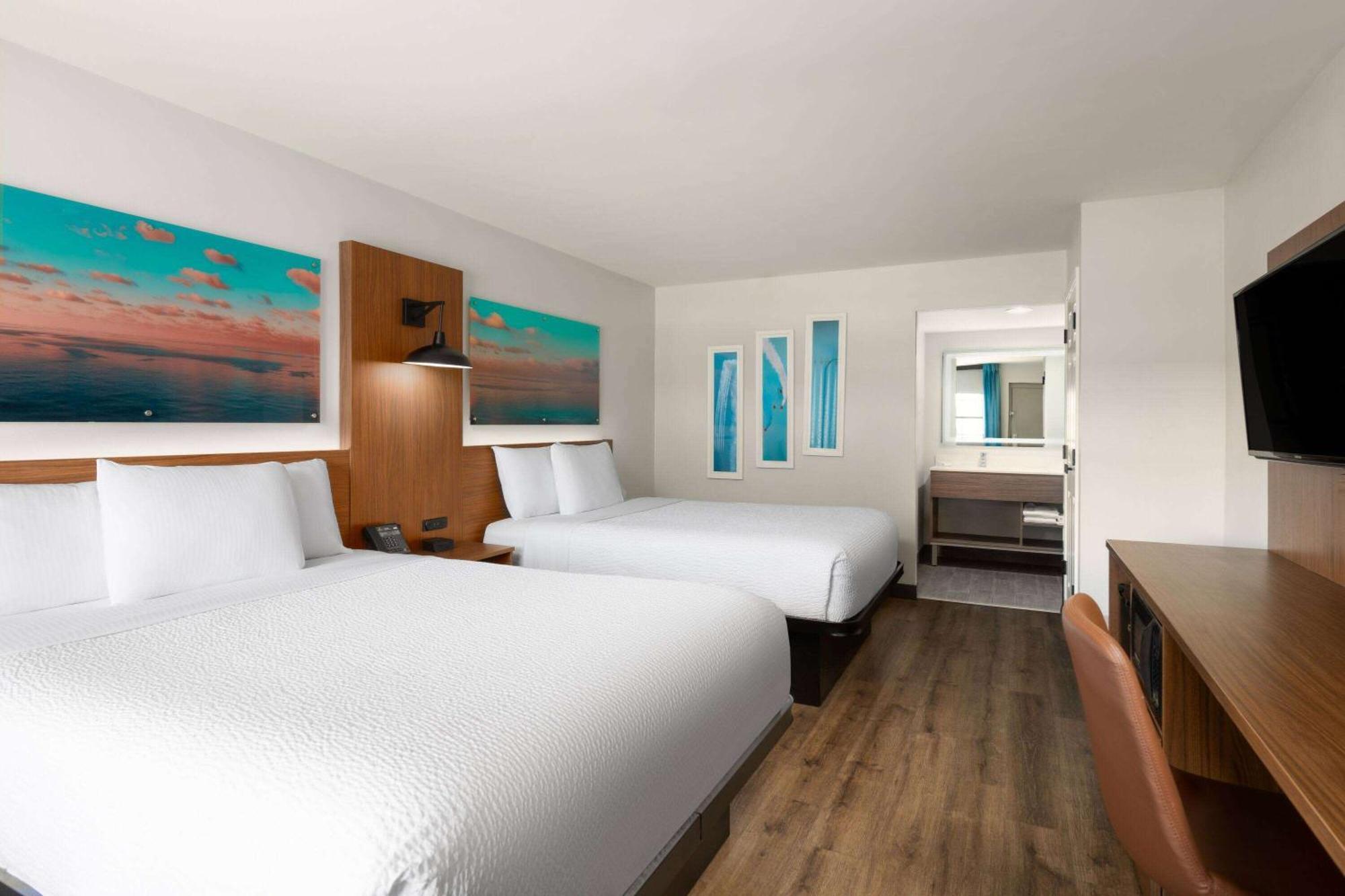 La Quinta By Wyndham - Miramar Hotel