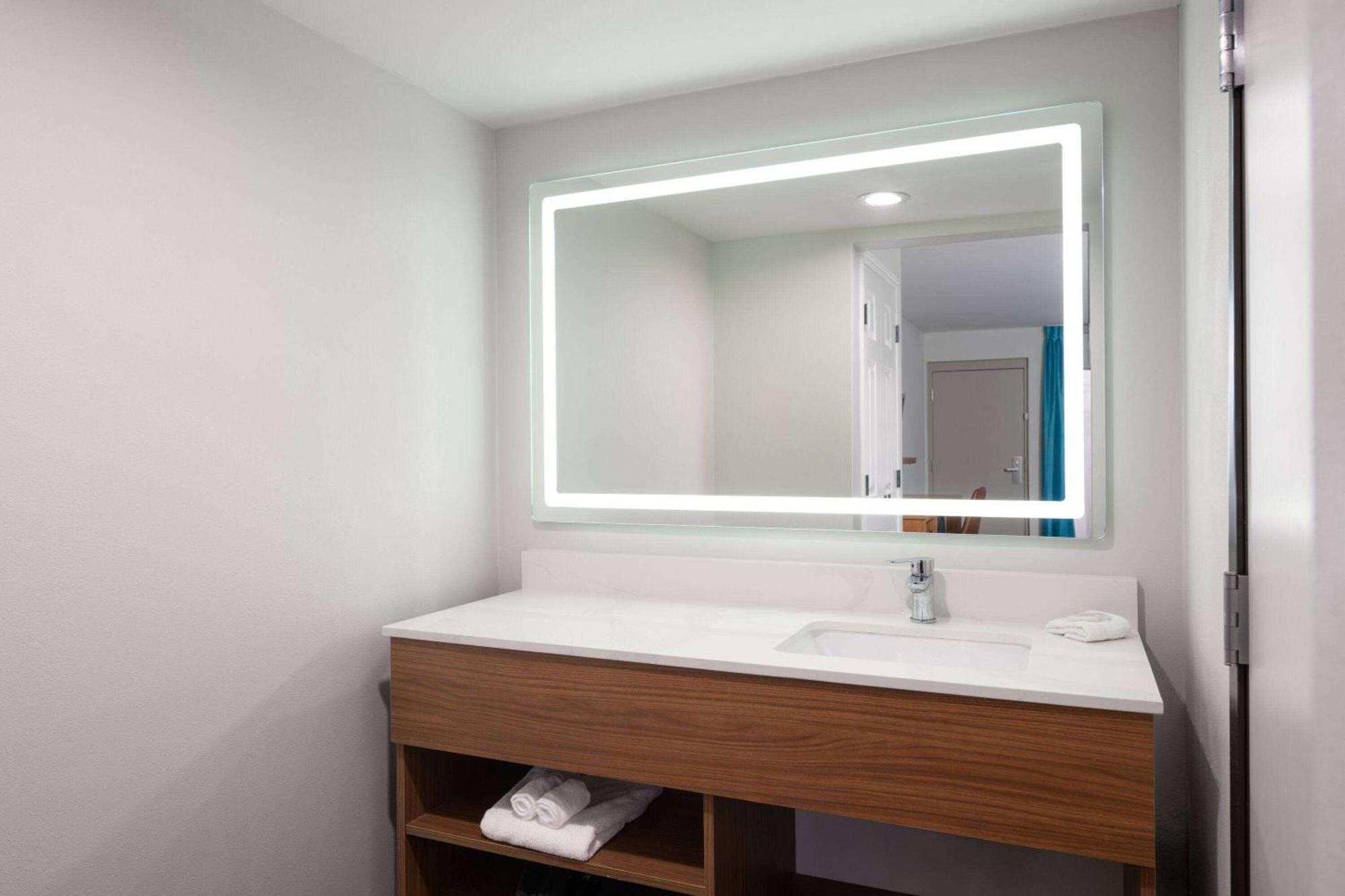 La Quinta By Wyndham - Miramar Hotel San Diego