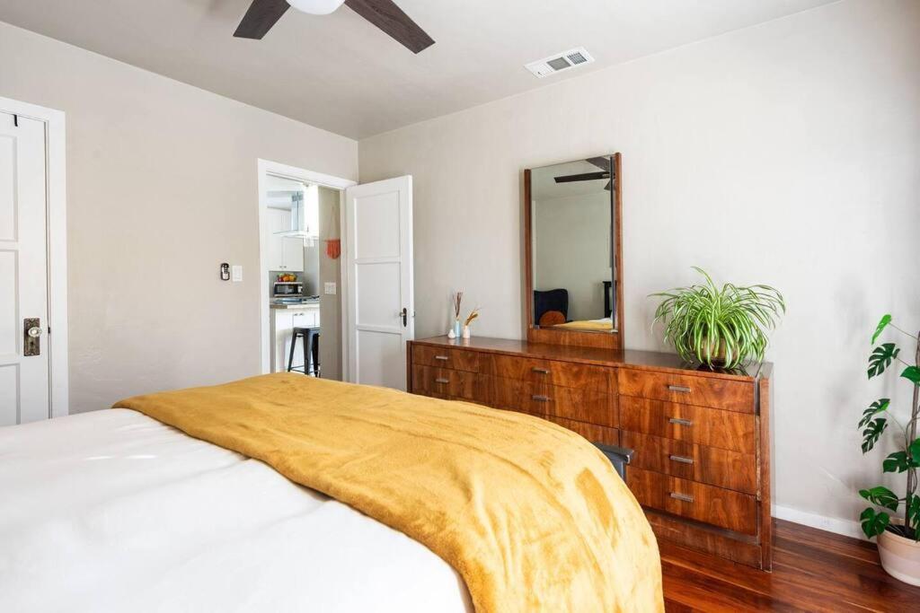 Charming Mid-century Craftsman, Hot Tub With Serene Yard