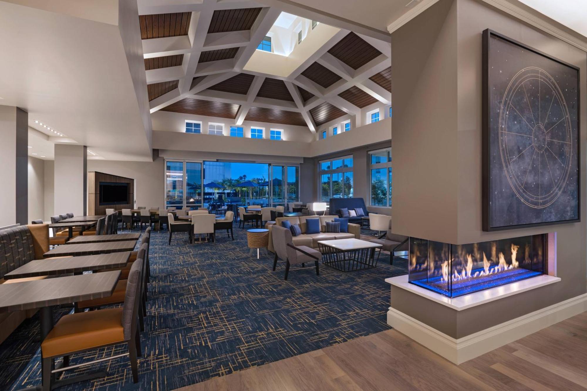Towneplace By Marriott Airport/liberty Station Hotel