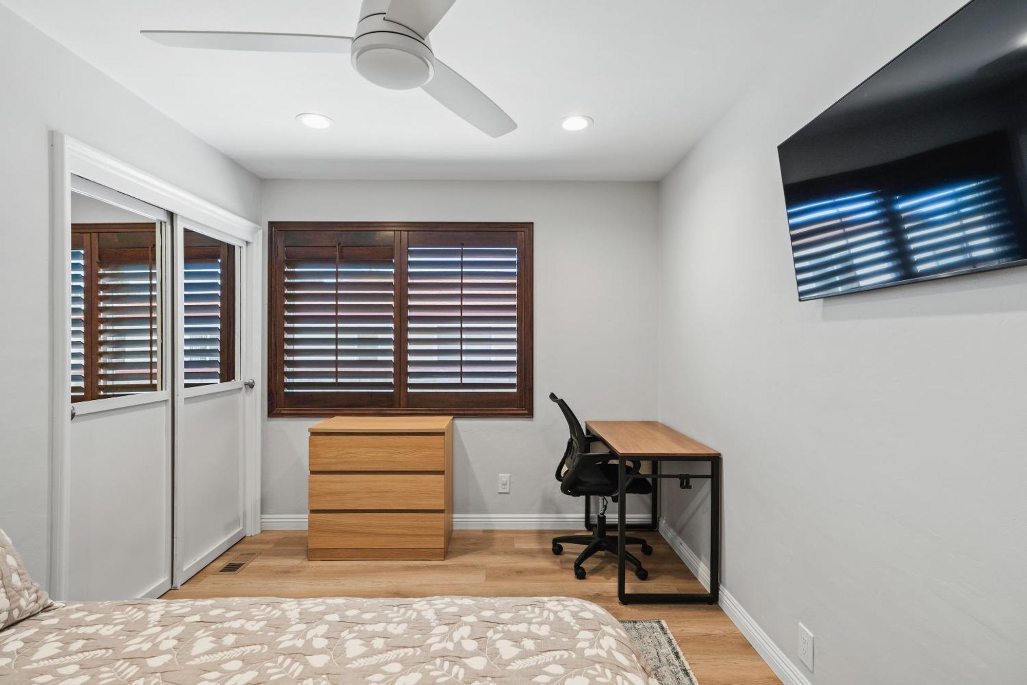 Peaceful Getaway With Renovated Amenities *