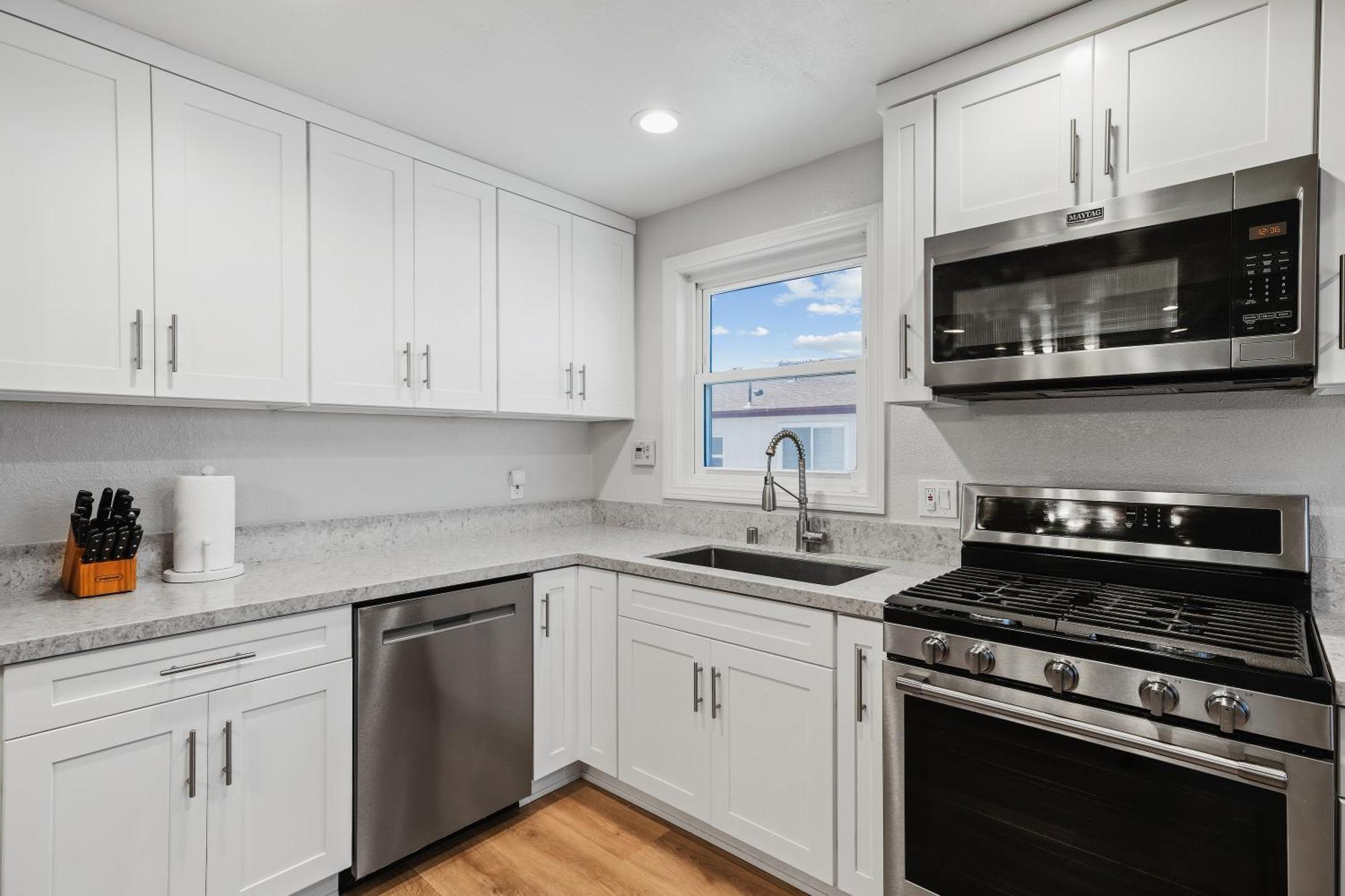 Apartment Peaceful Getaway With Renovated Amenities San Diego