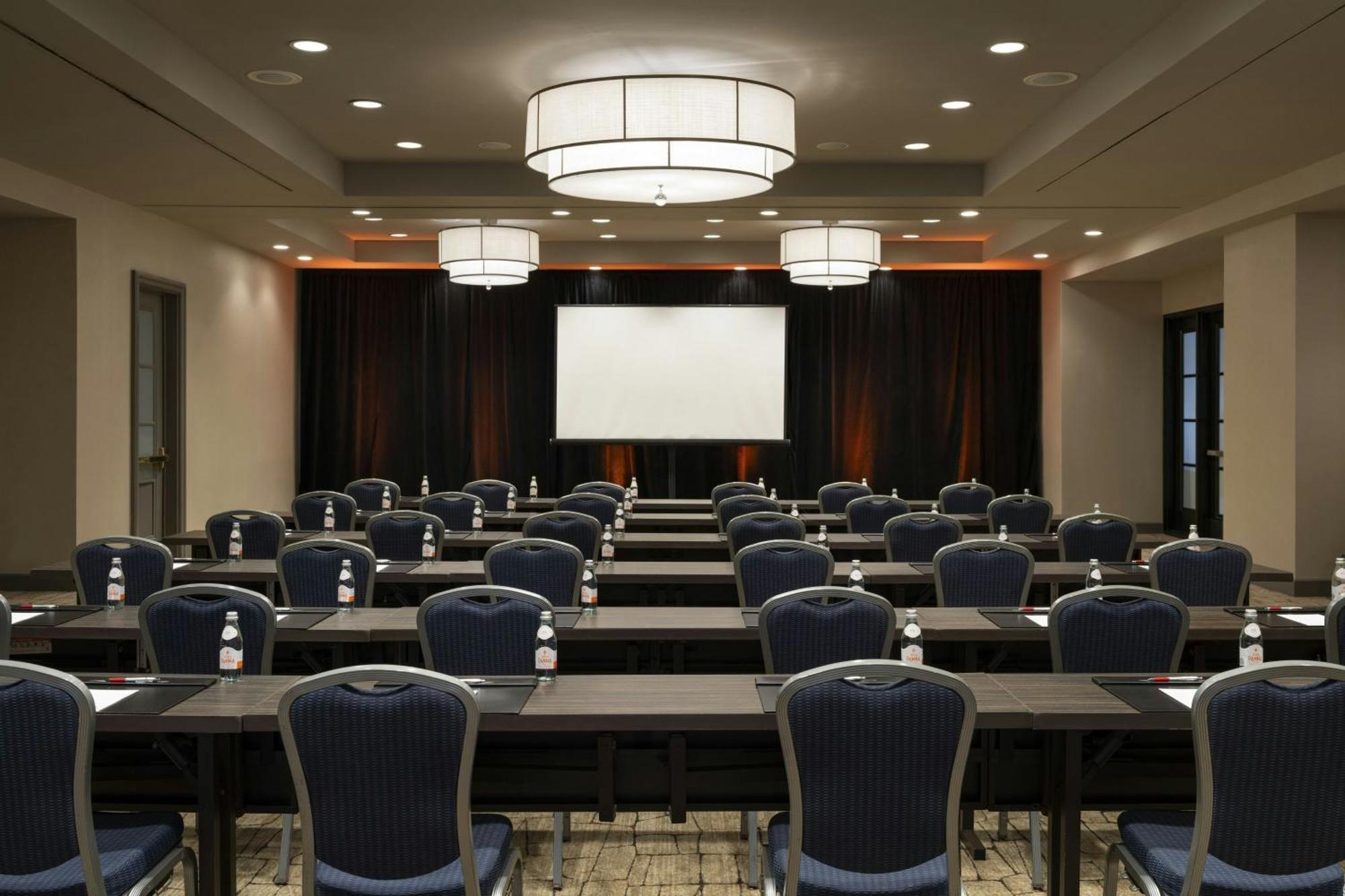 Resort Coronado Island Marriott & 4*