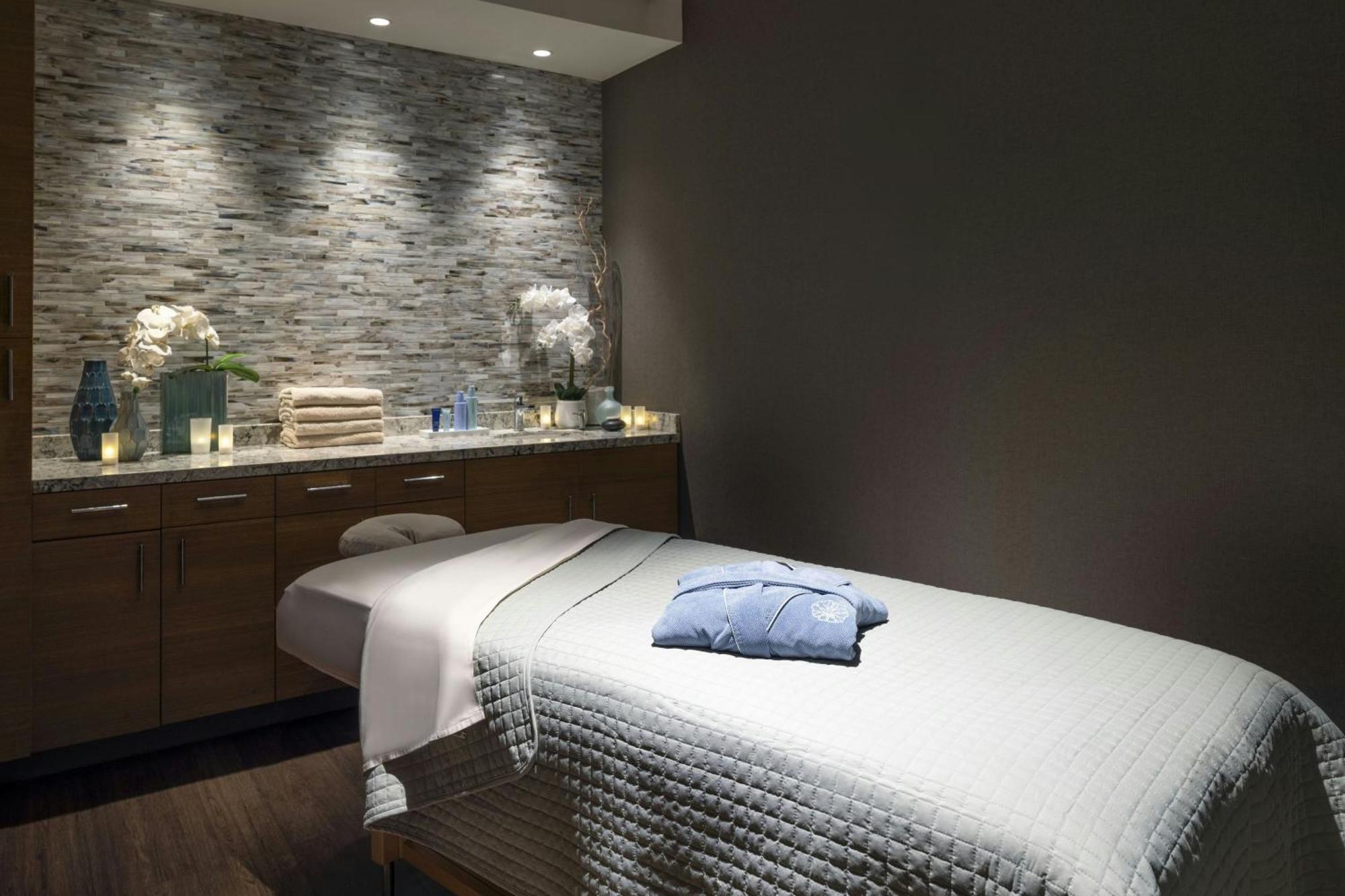 Coronado Island Marriott & Resort 4*