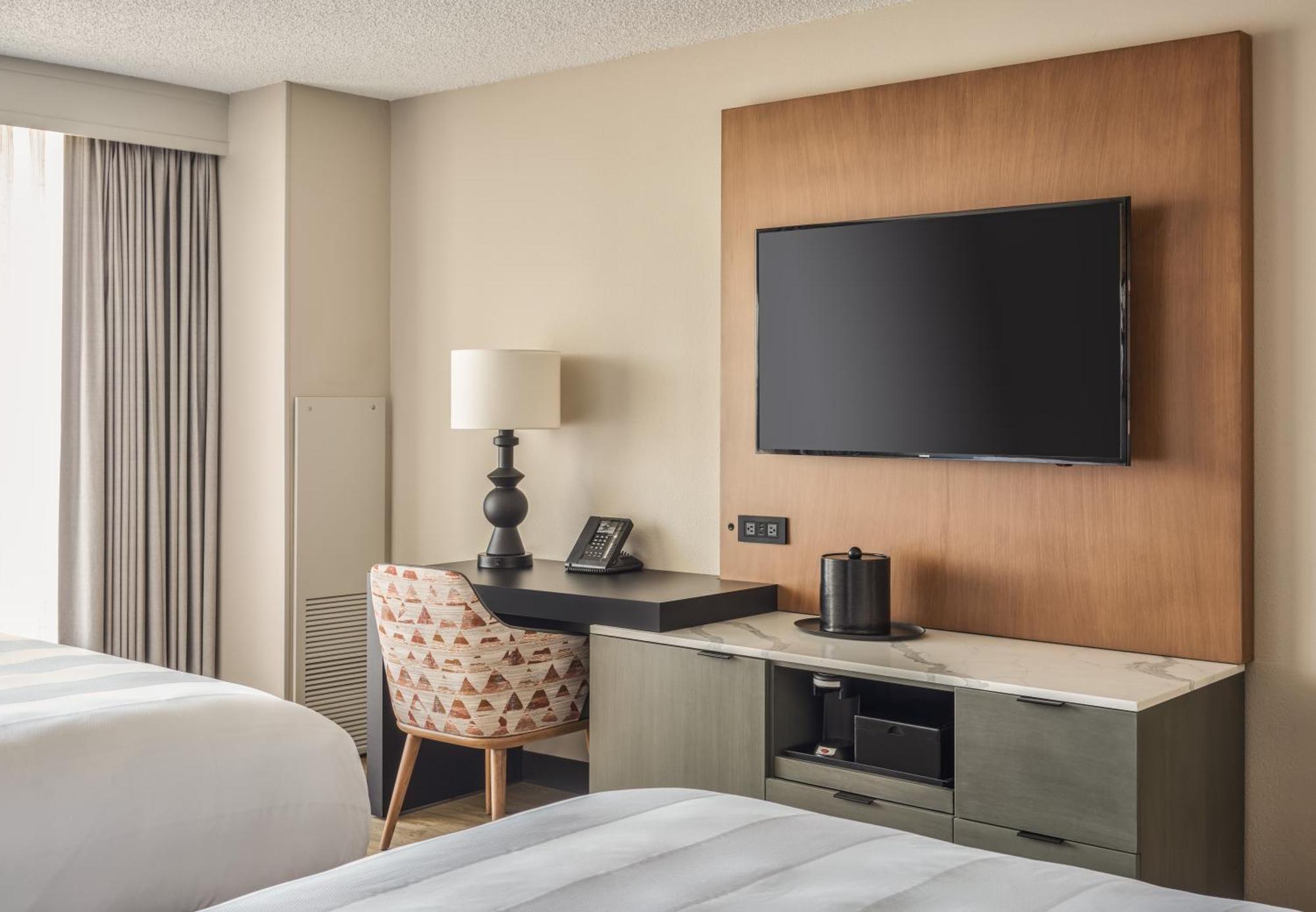 Marriott Mission Valley 3*