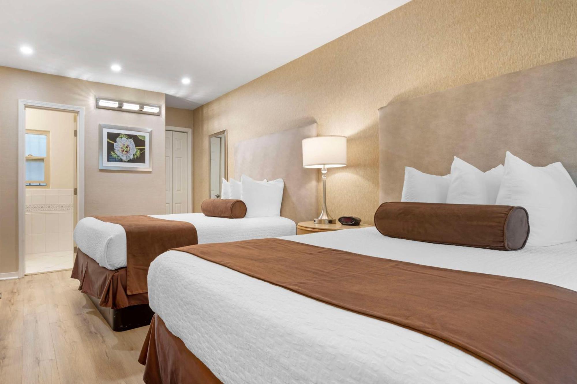 Western Downtown Hotel 3*