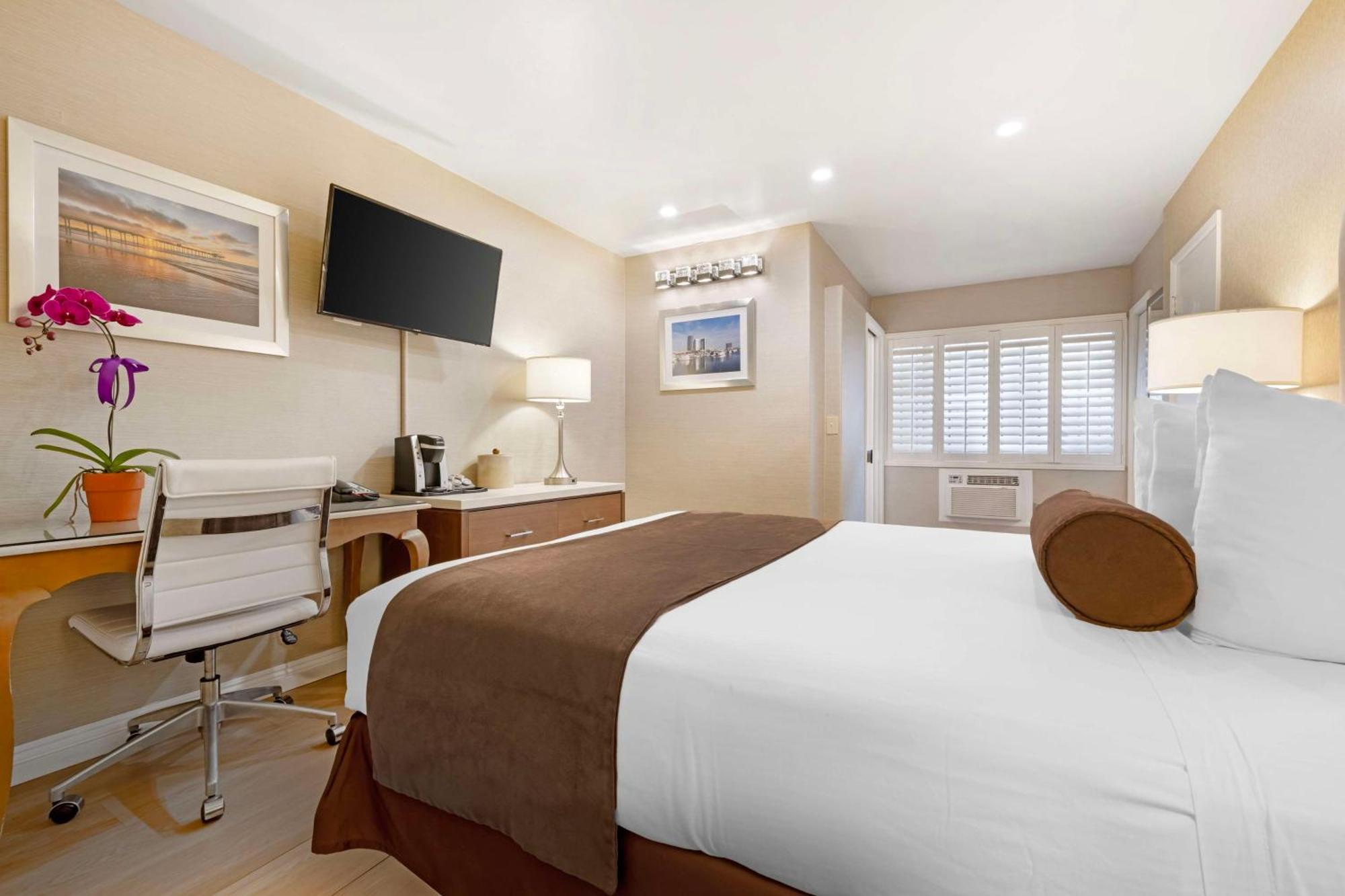 Western Downtown Hotel 3*