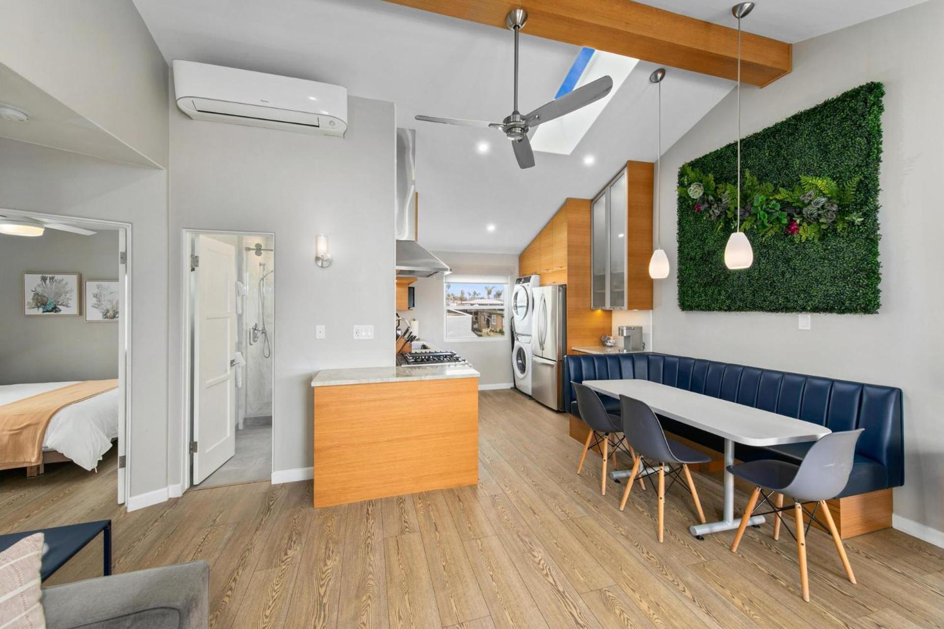 Modern Newly Renovated 2br In Heart Of Ocean Apartment San Diego