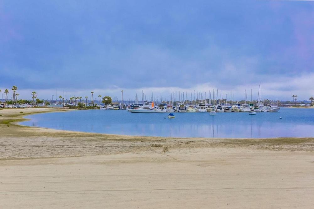Manhattan Shores 1c * San Diego