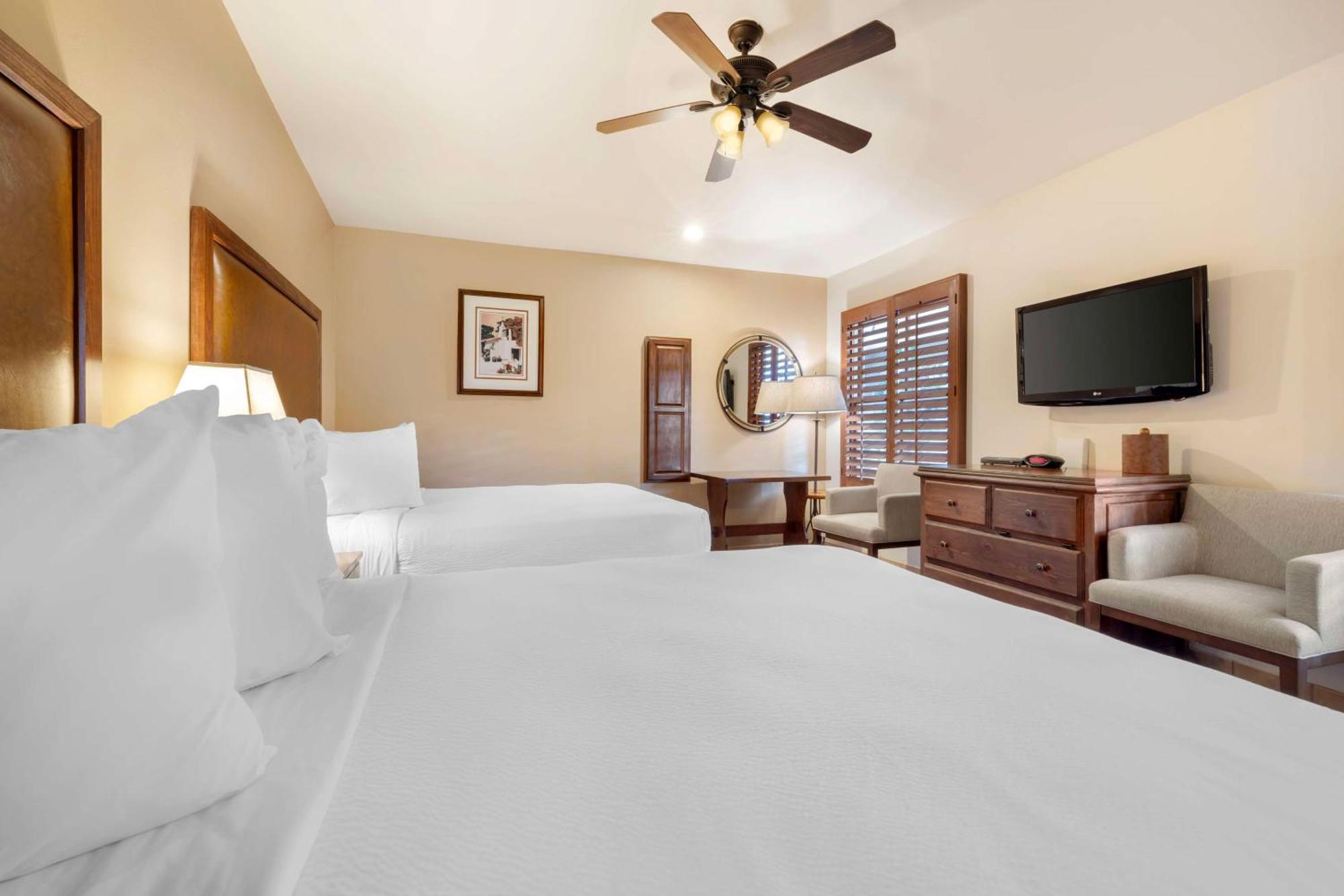 Hotel Western Hacienda Old Town 3*