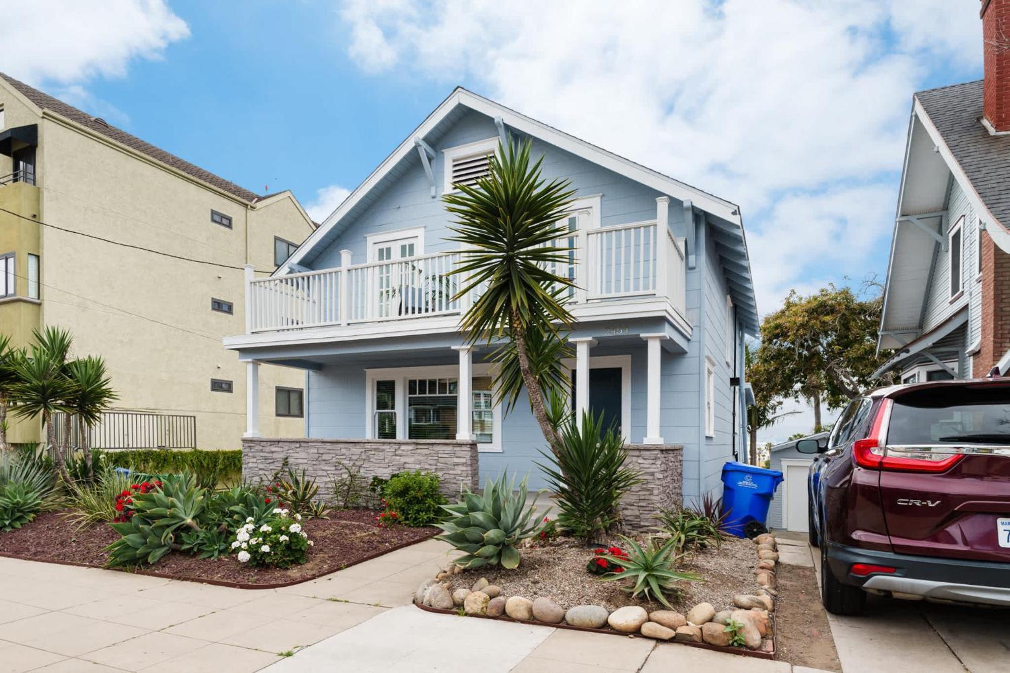 Bankers Hill Chic Roomy Near Airport