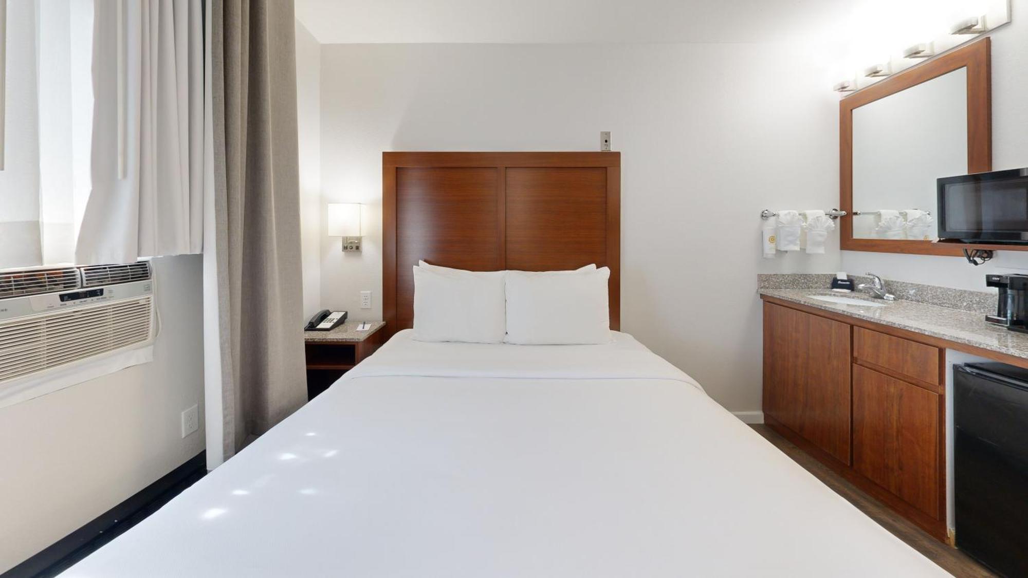 Inn Comfort Gaslamp Convention Center 3*