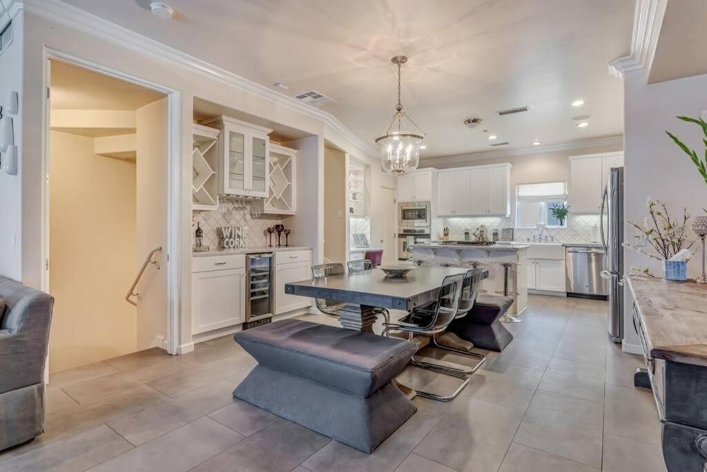 Villa 4br Spectacular Harbor View Modern 5min Zoo San Diego