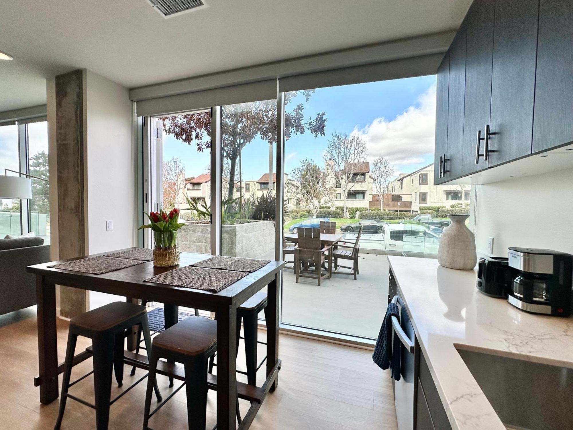 Nimitz Crossing Luxury Residences Apartment San Diego