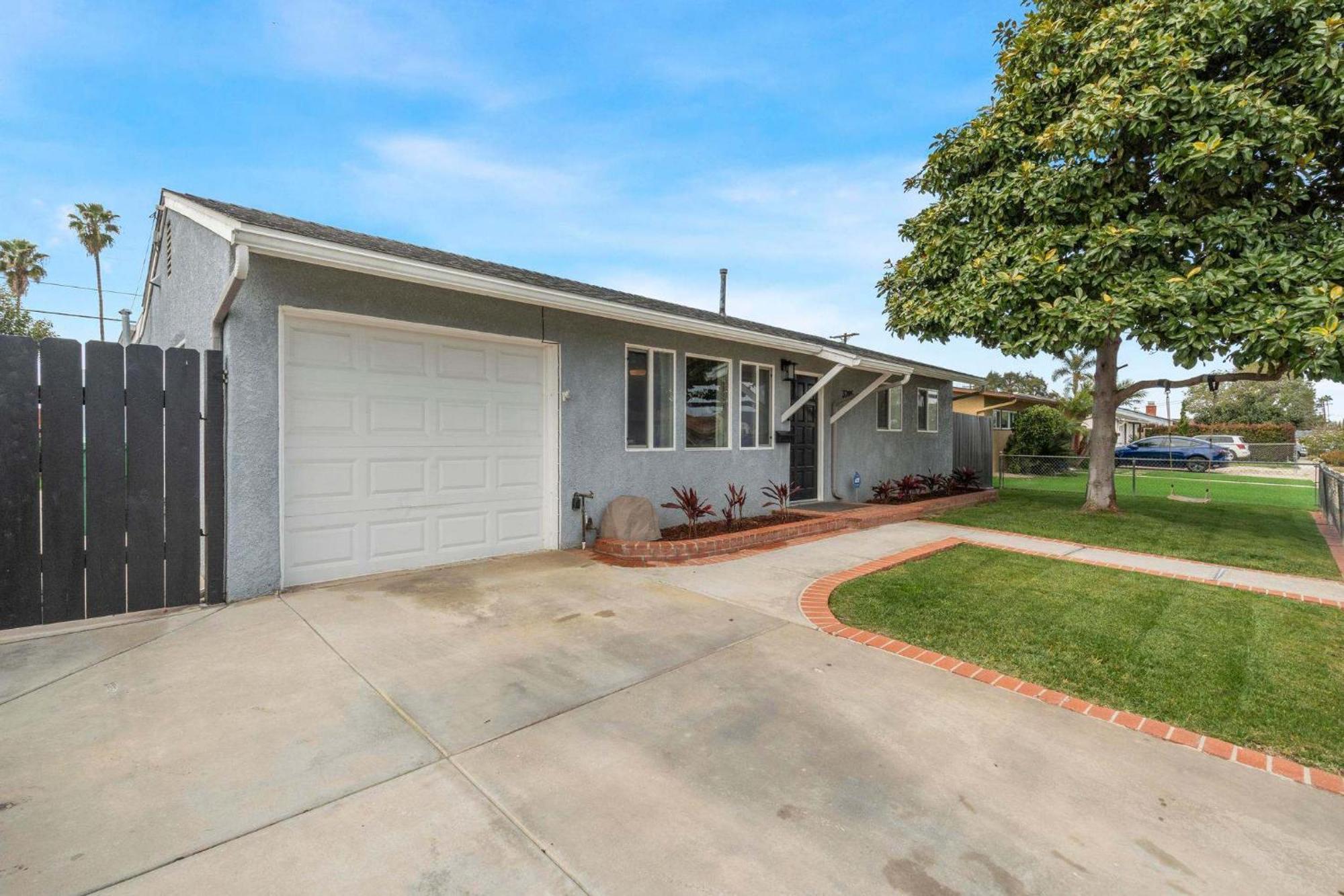 Spacious 4br Outdoor Kitchen Hot Tub & Fun San Diego