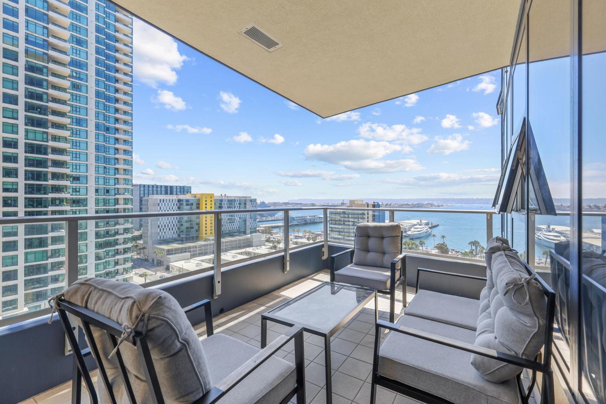 Apartment Little Italy Marina By The Ocean *