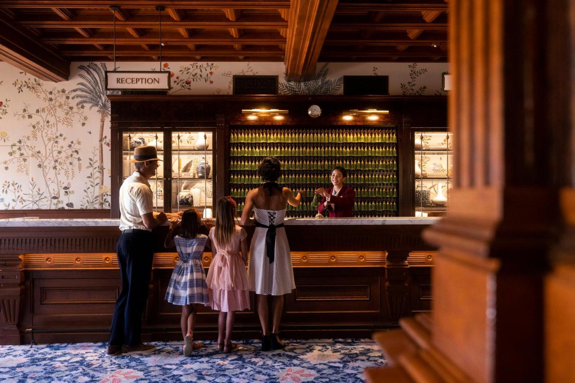 Del Coronado, Curio Collection By Hilton San Diego