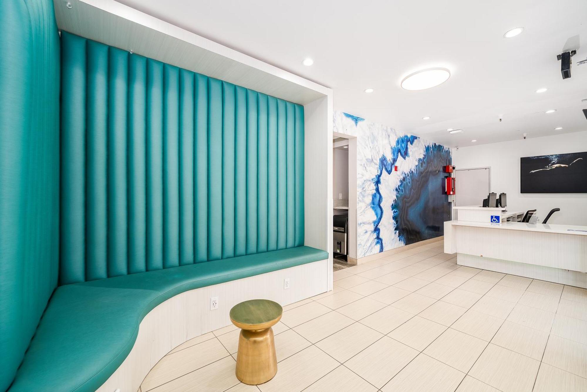 Urban Boutique Hotel- Little Italy, Downtown Hotel San Diego
