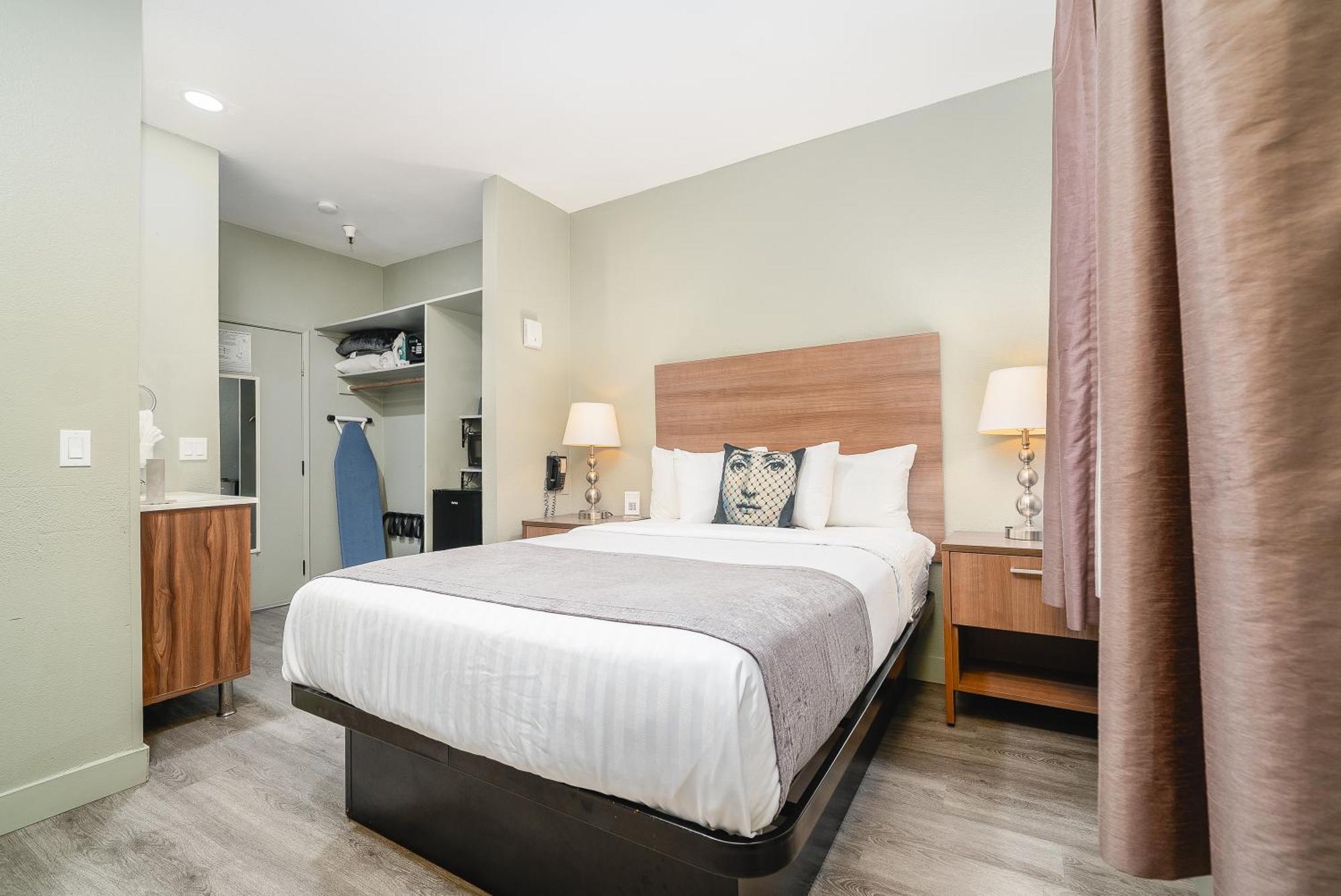 Urban Boutique Hotel- Little Italy, Downtown San Diego