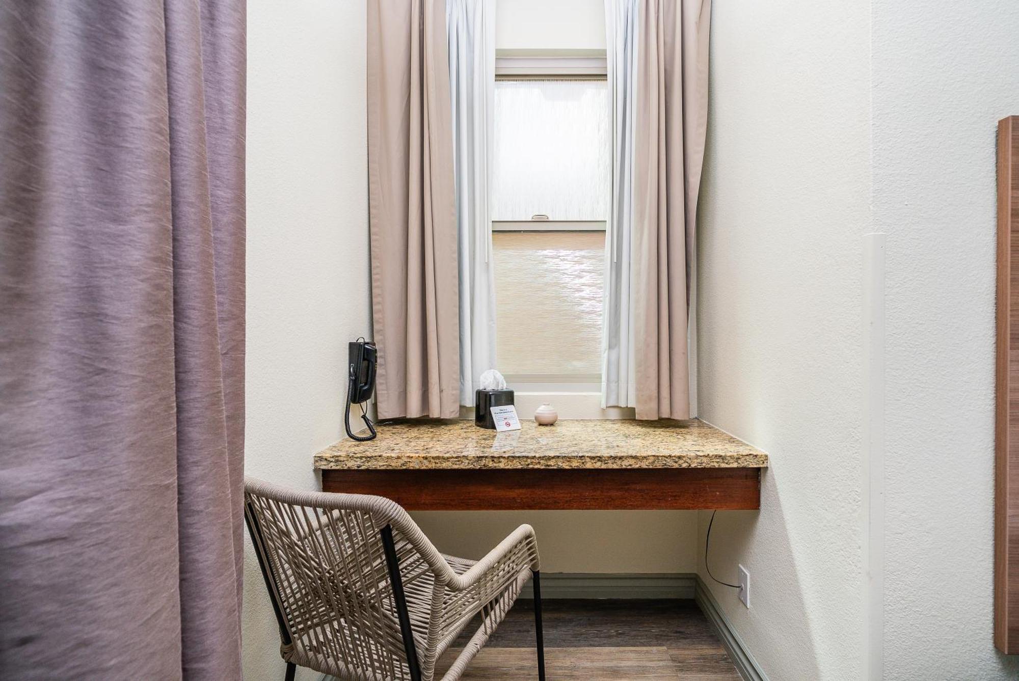 Urban Boutique Hotel- Little Italy, Downtown