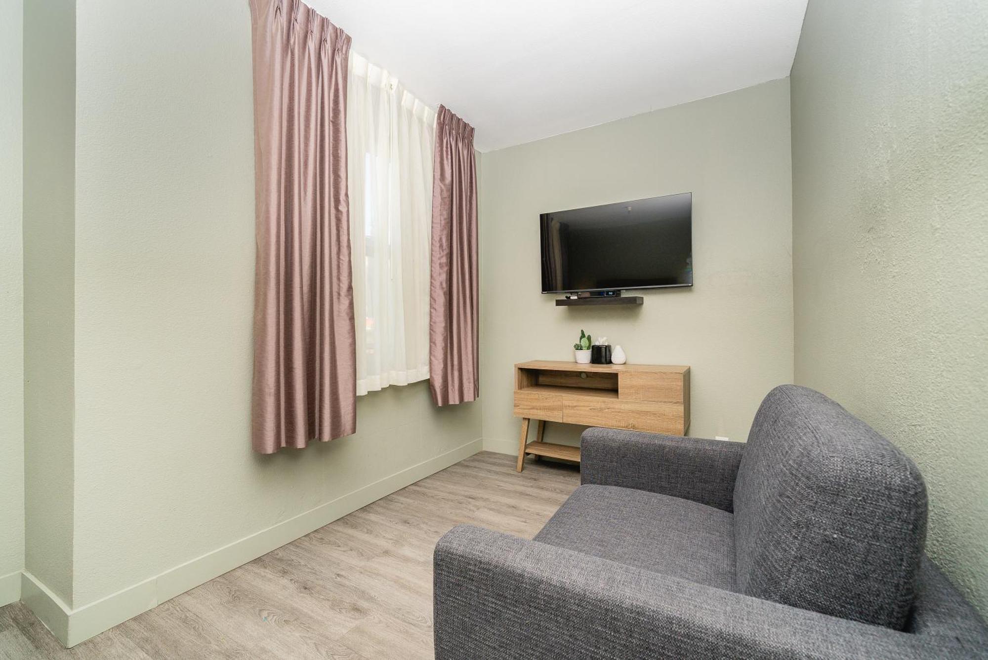 Hotel Urban Boutique Hotel- Little Italy, Downtown 3*