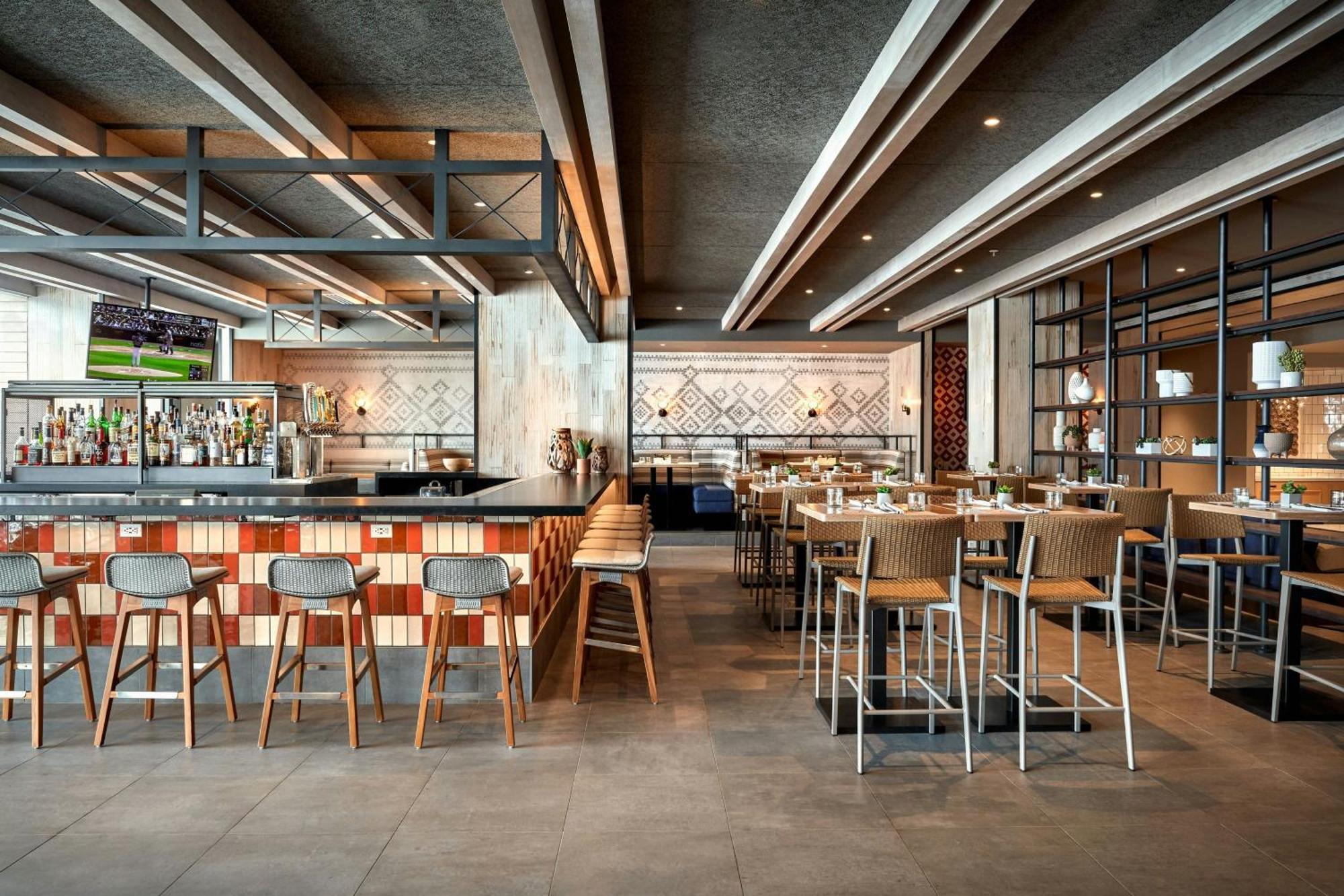 Coronado Island Marriott & Resort