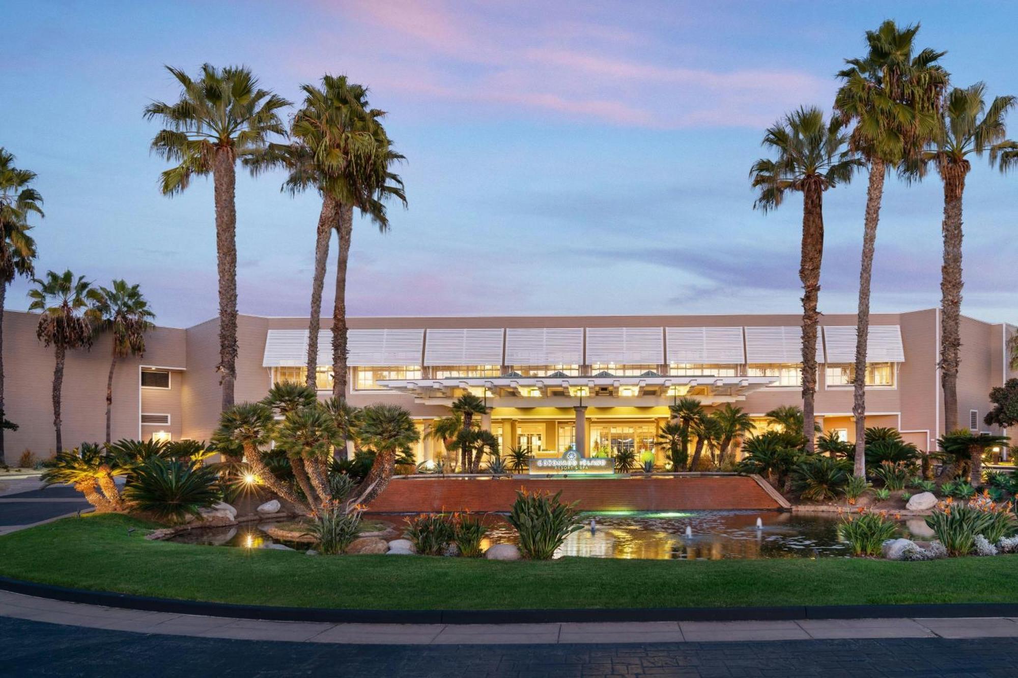 Coronado Island Marriott & 4*