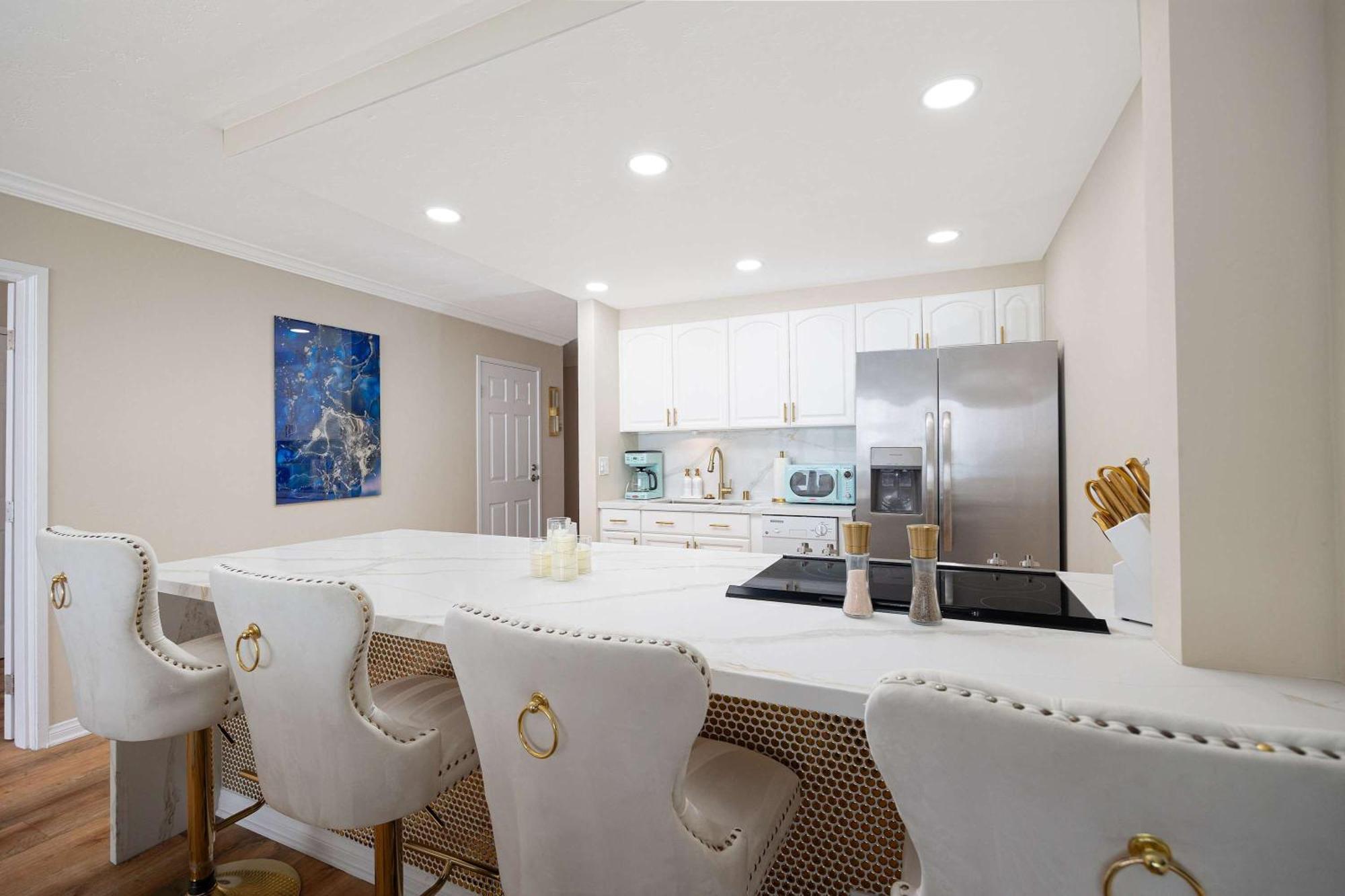 Panoramic Ocean Views & Boardwalk Access Holiday home