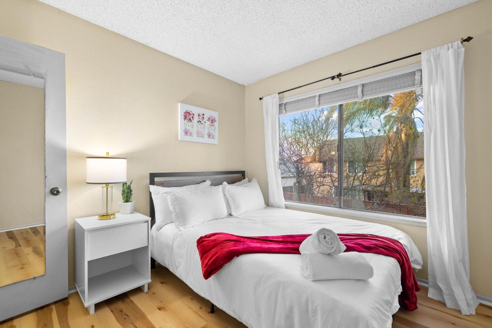 Mira Mesa Family Retreat 4br With Balcony And Firepit Villa San Diego