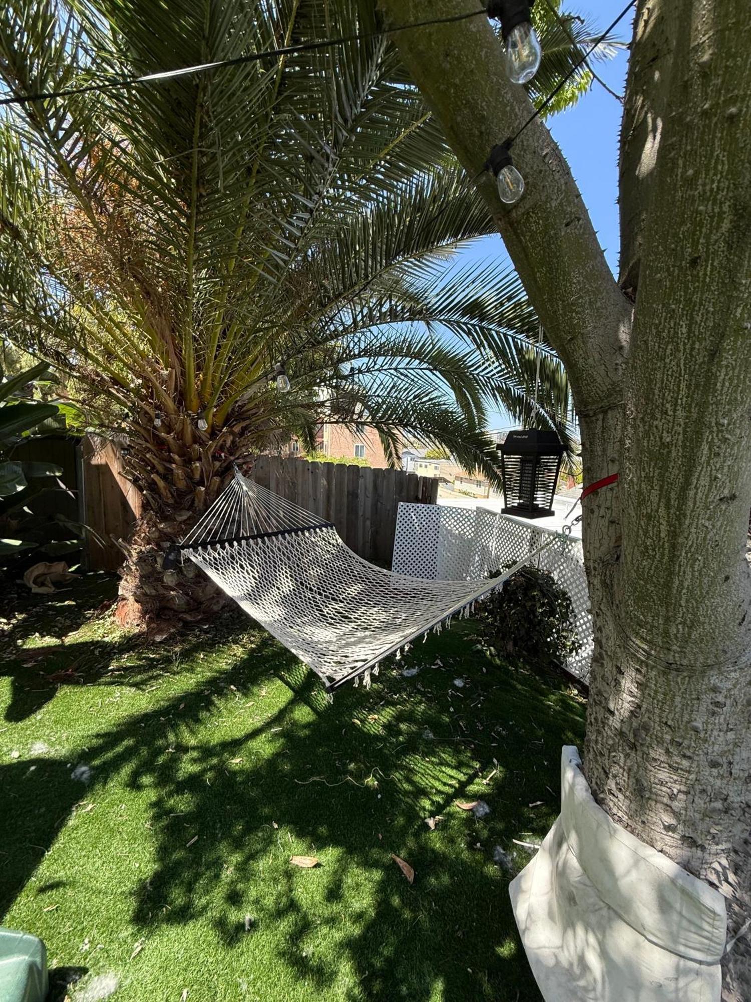 Viva California - Cozy With Backyard Oasis, Bbq & Firepit *